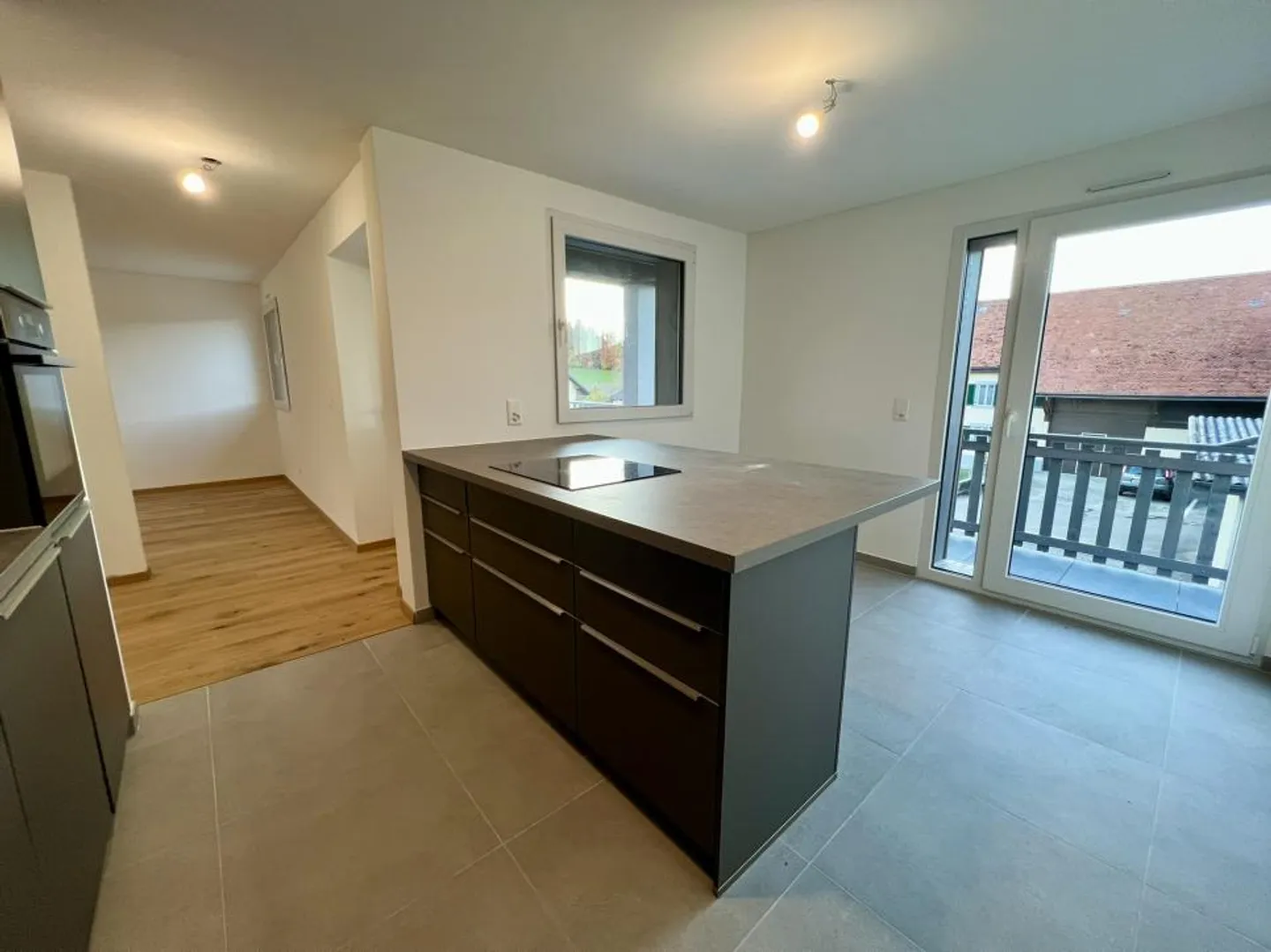 Stunning new duplex with 4.5 rooms - Photo 7 of 13