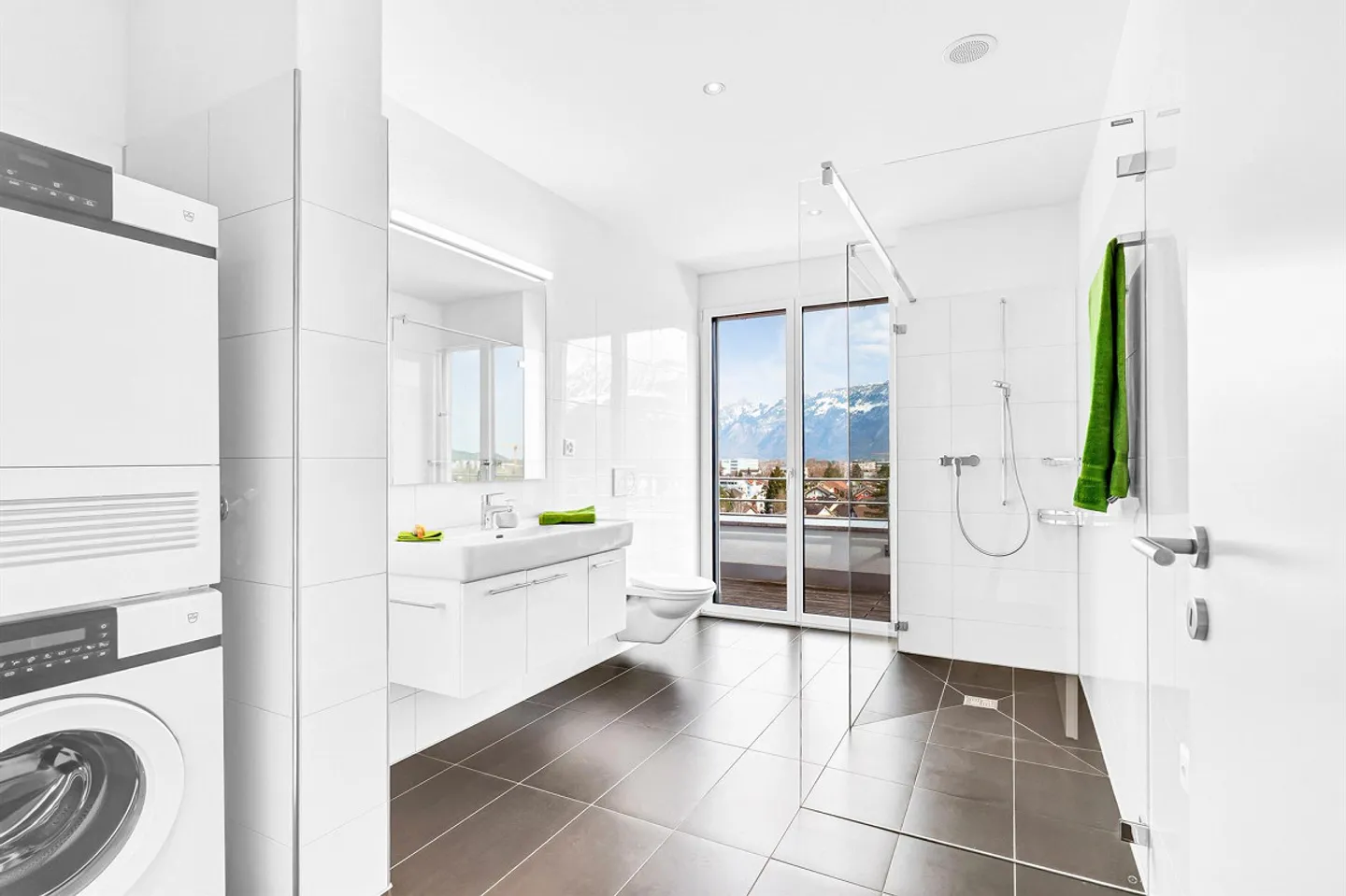 Geräumige Attikawohnung mit Terrasse - Foto 7 von 11