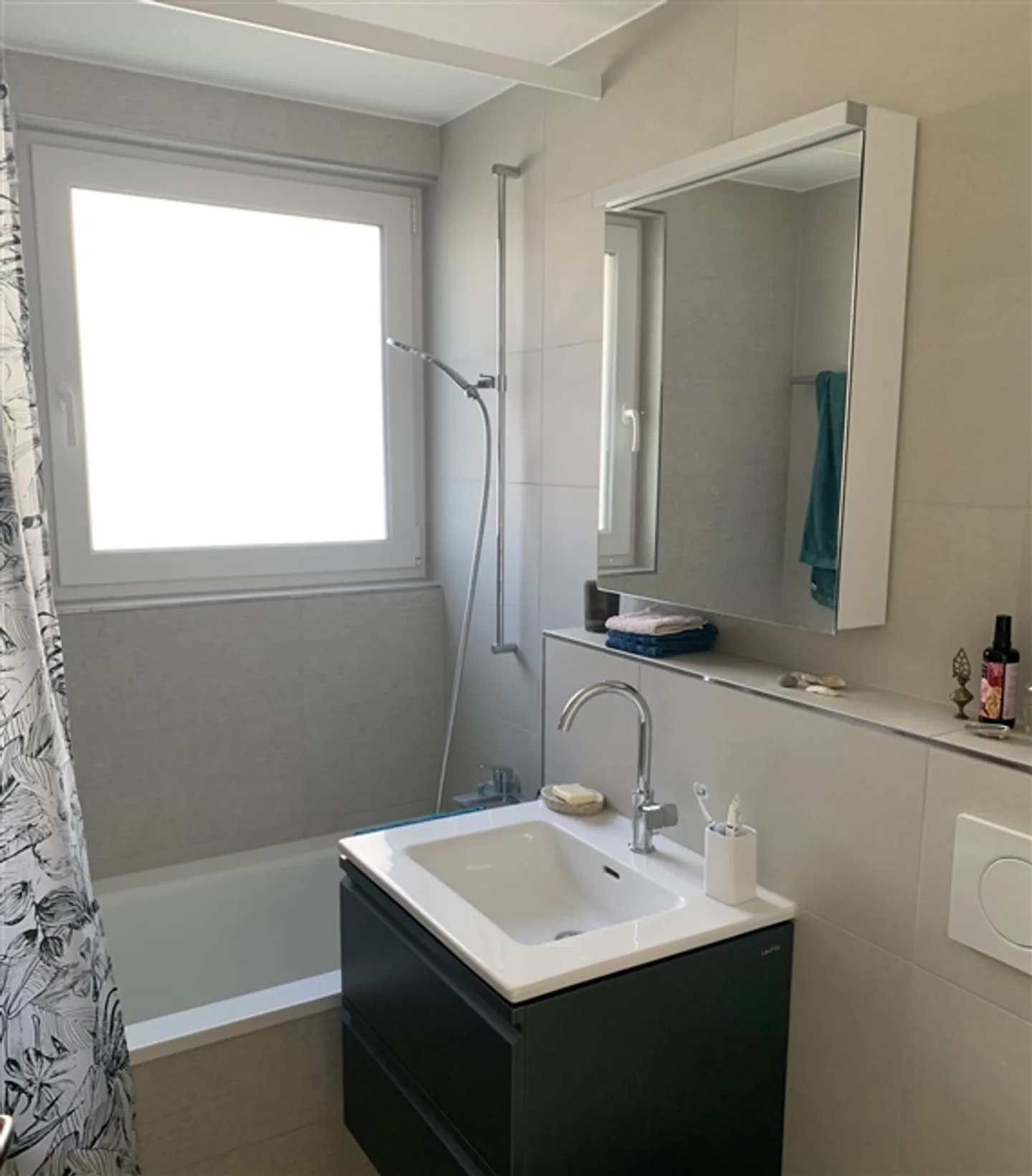 «4 ZI-WOHNUNG IN WETTINGEN (AG), MÖBLIERT, TEMPORÄR» - Foto 5 von 9