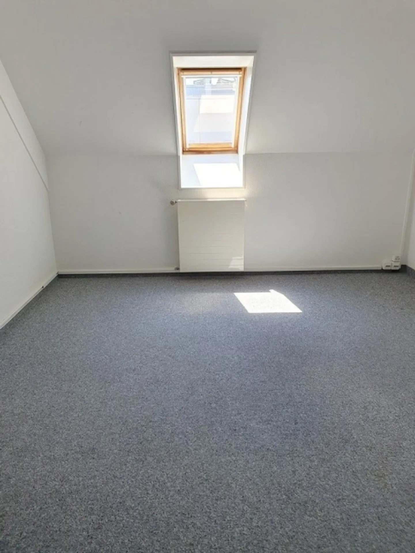 Büroräume im 6. Stockwerk zur Miete! - Foto 5 von 11