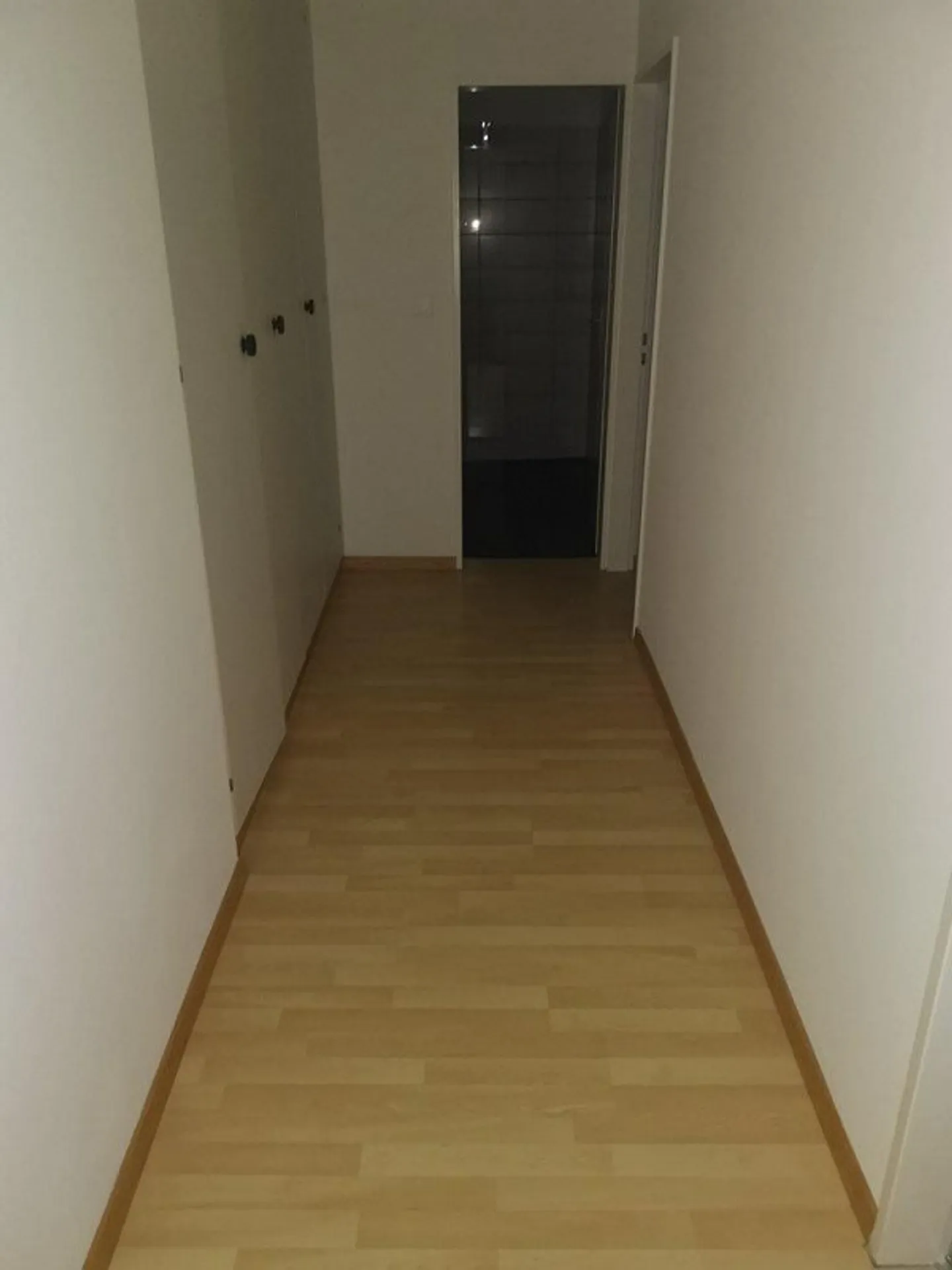 Appartement moderne dans un emplacement central - Photo 5 sur 7