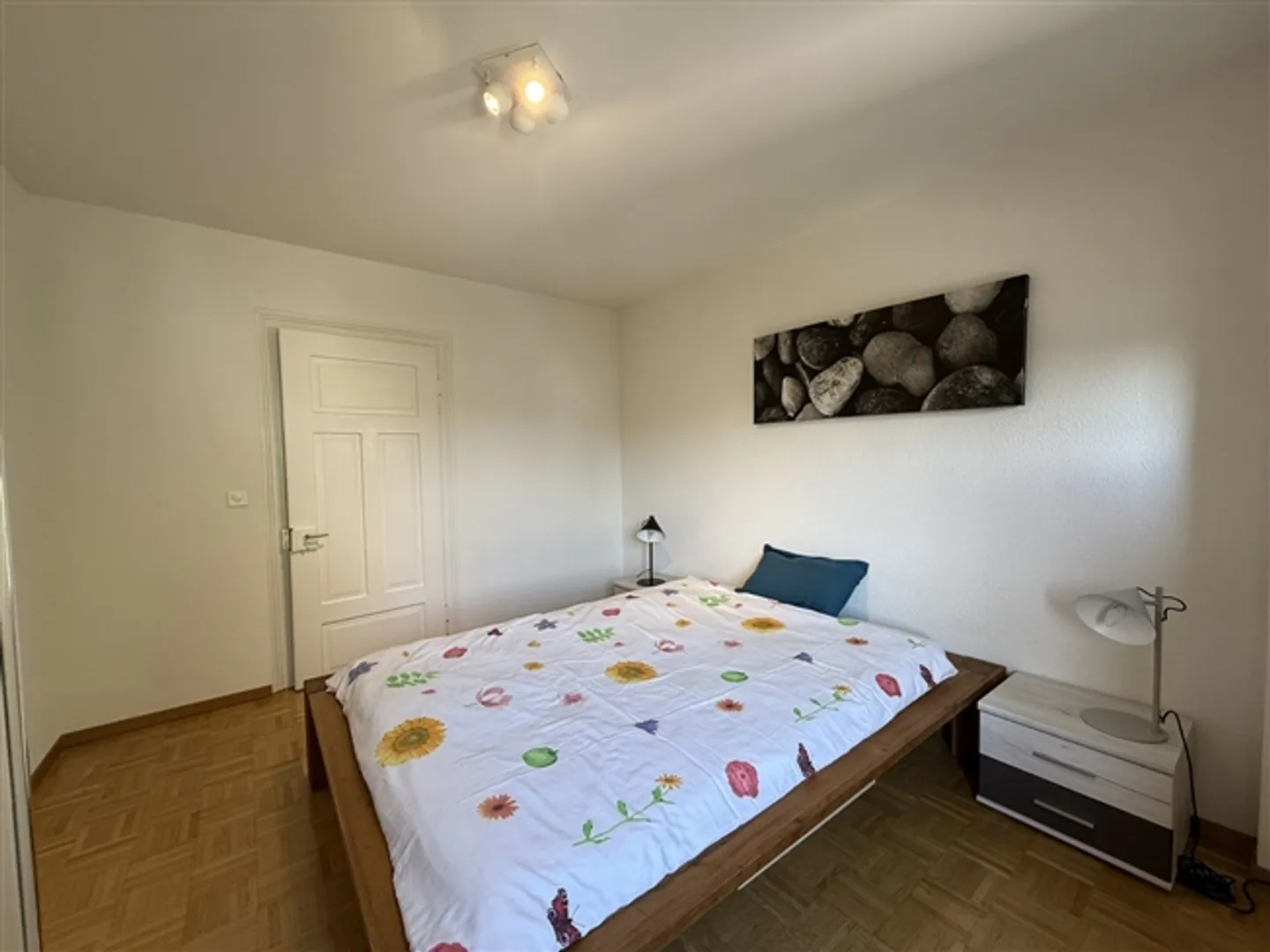 Appartamento moderno 3.5 stanze, recentemente ristrutturato e arredato nel cuore di Zurigo - Foto 7 di 13