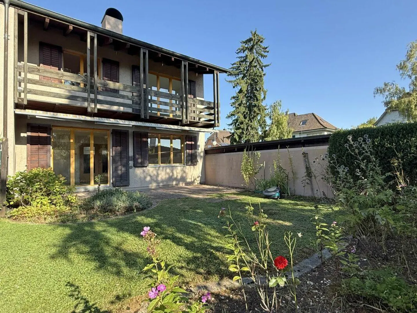 Casa unifamiliare a schiera di 5,5 stanze - Foto 1 di 14