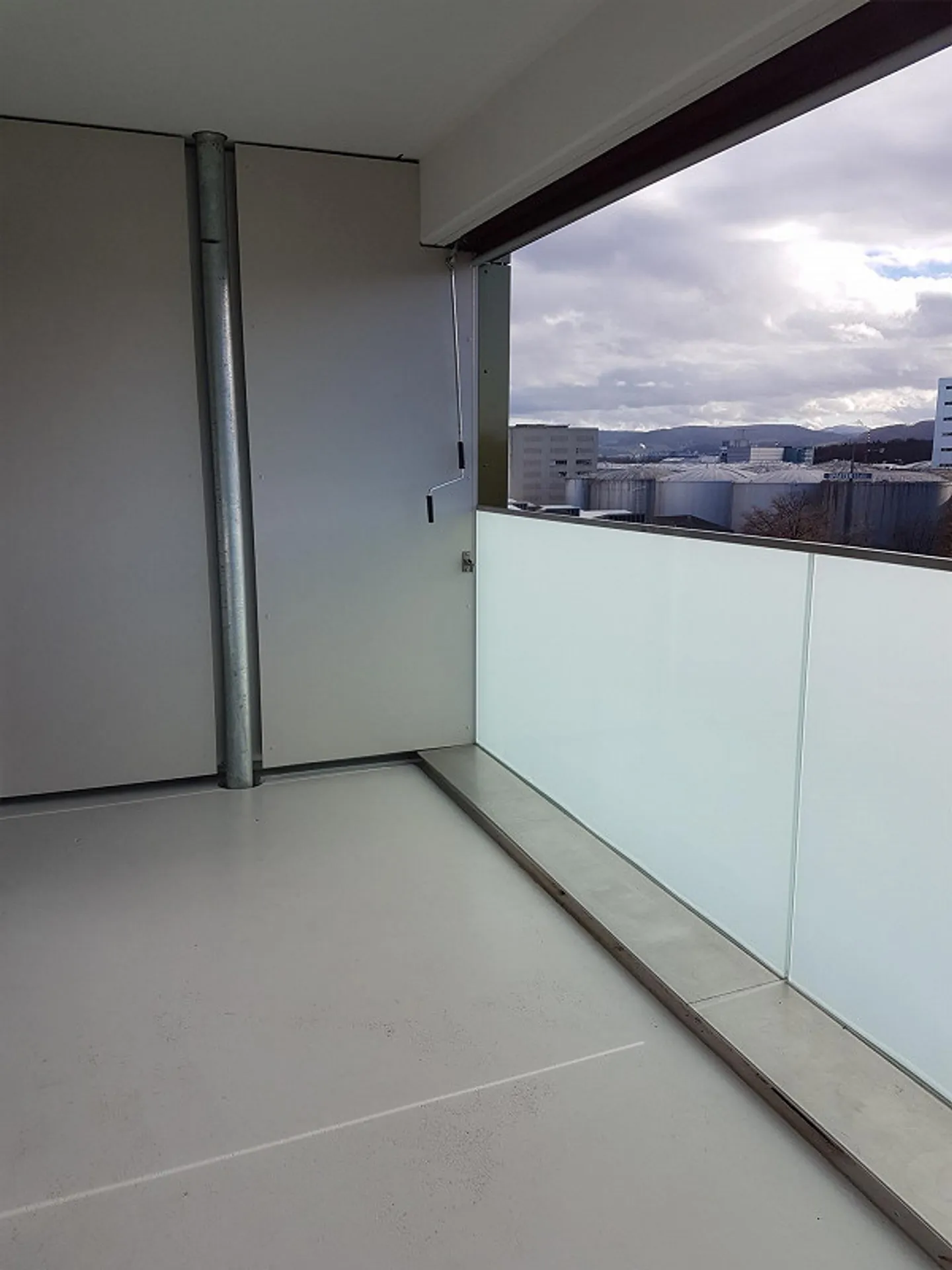 Charming 4-Room Apartment - Photo 6 of 11