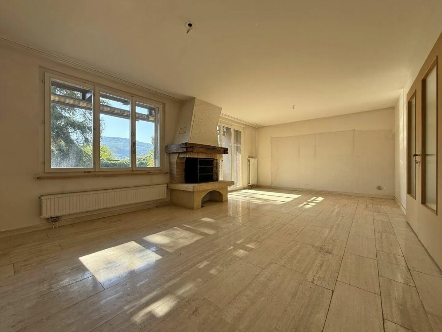 Casa unifamiliare a schiera di 5,5 stanze - Foto 5 di 14