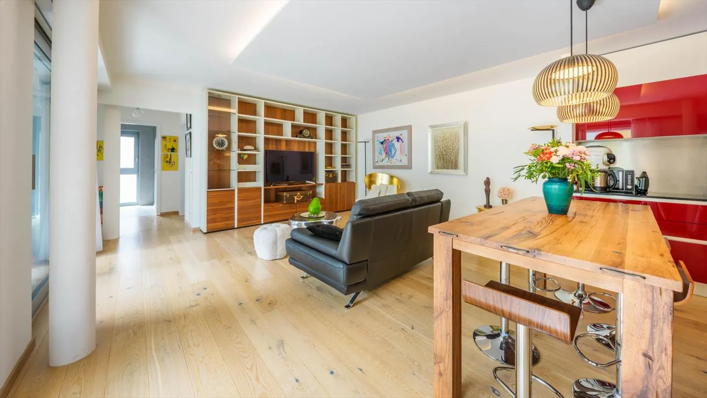 Appartement 5 pièces - Photo 2 sur 5