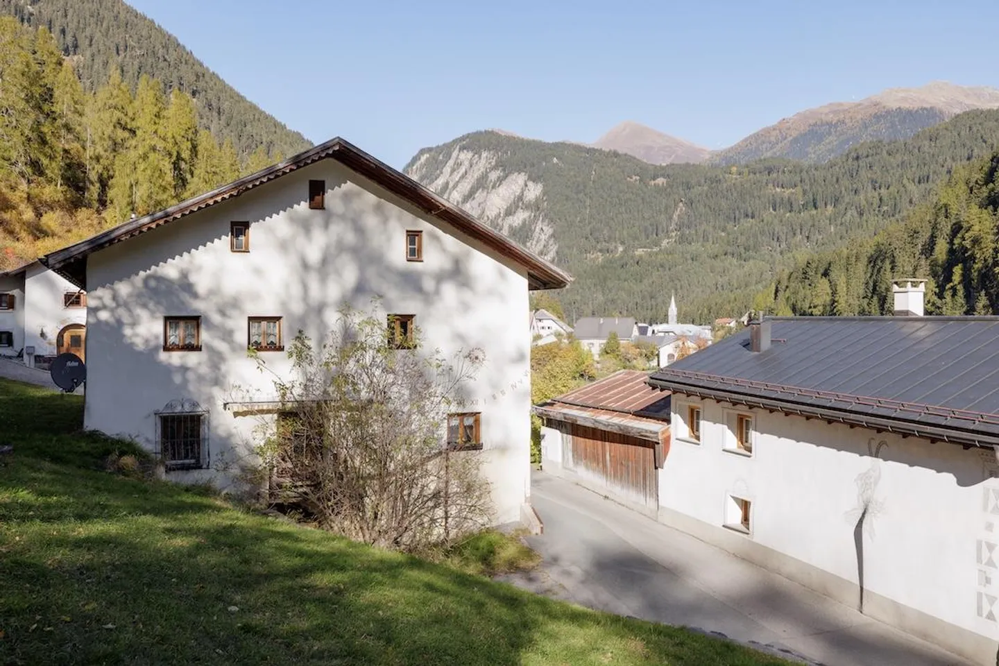 Chasa La Collina - Une maison engadinoise avec grange et histoire - Photo 2 sur 9