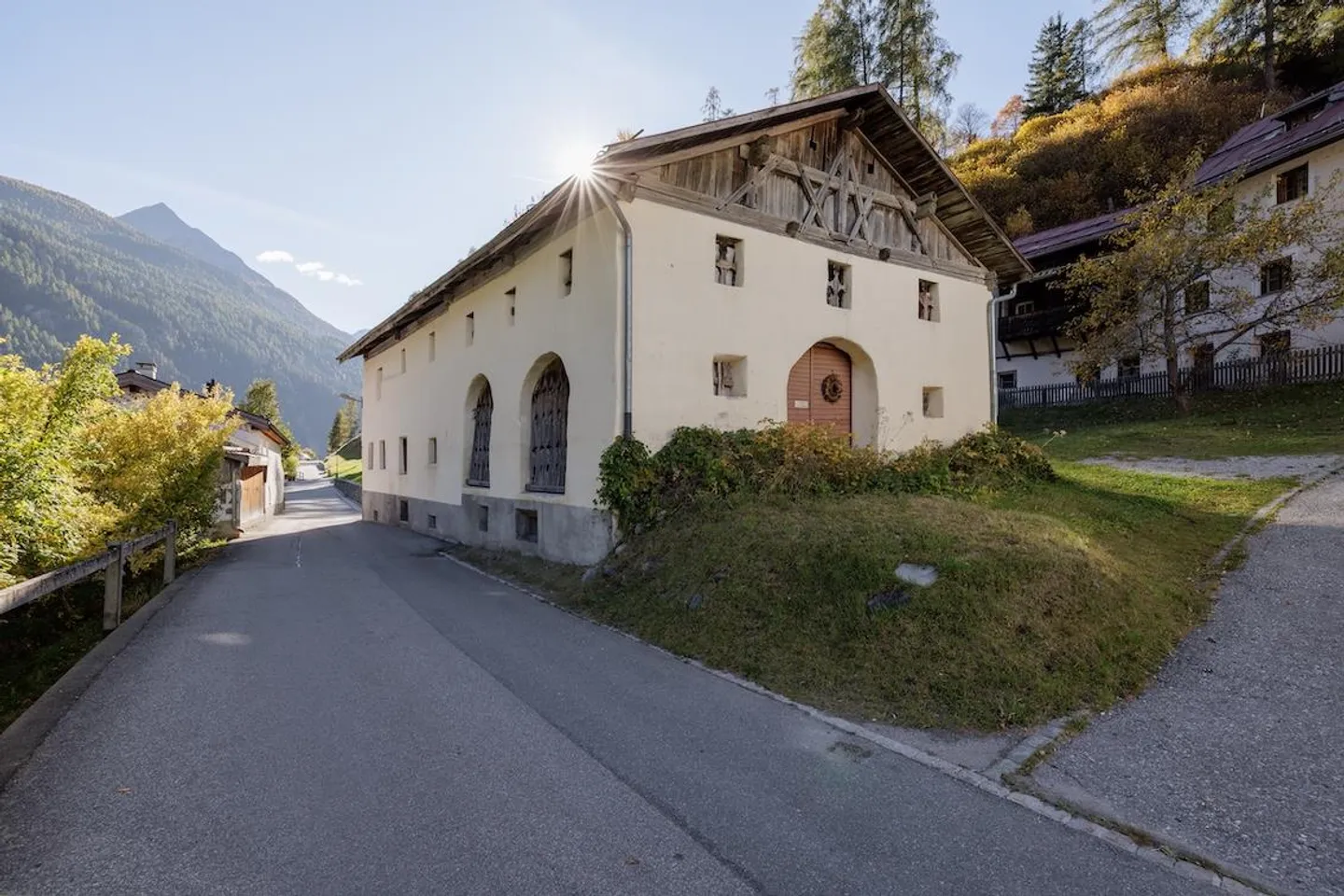 Chasa La Collina - Une maison engadinoise avec grange et histoire - Photo 3 sur 9