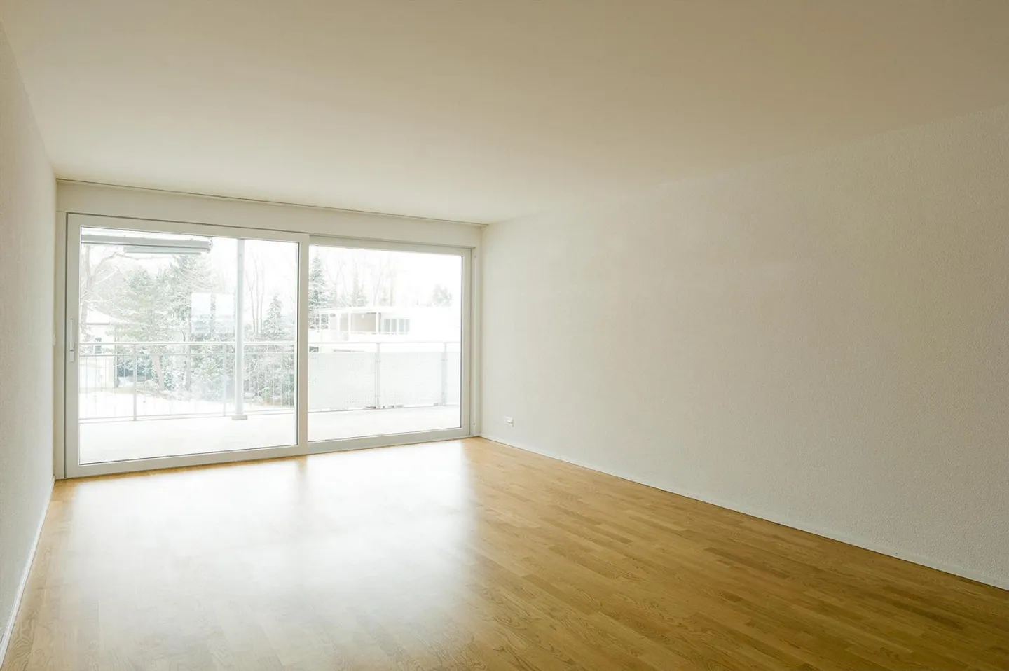 Stylish Apartment in the Green - Photo 2 of 8