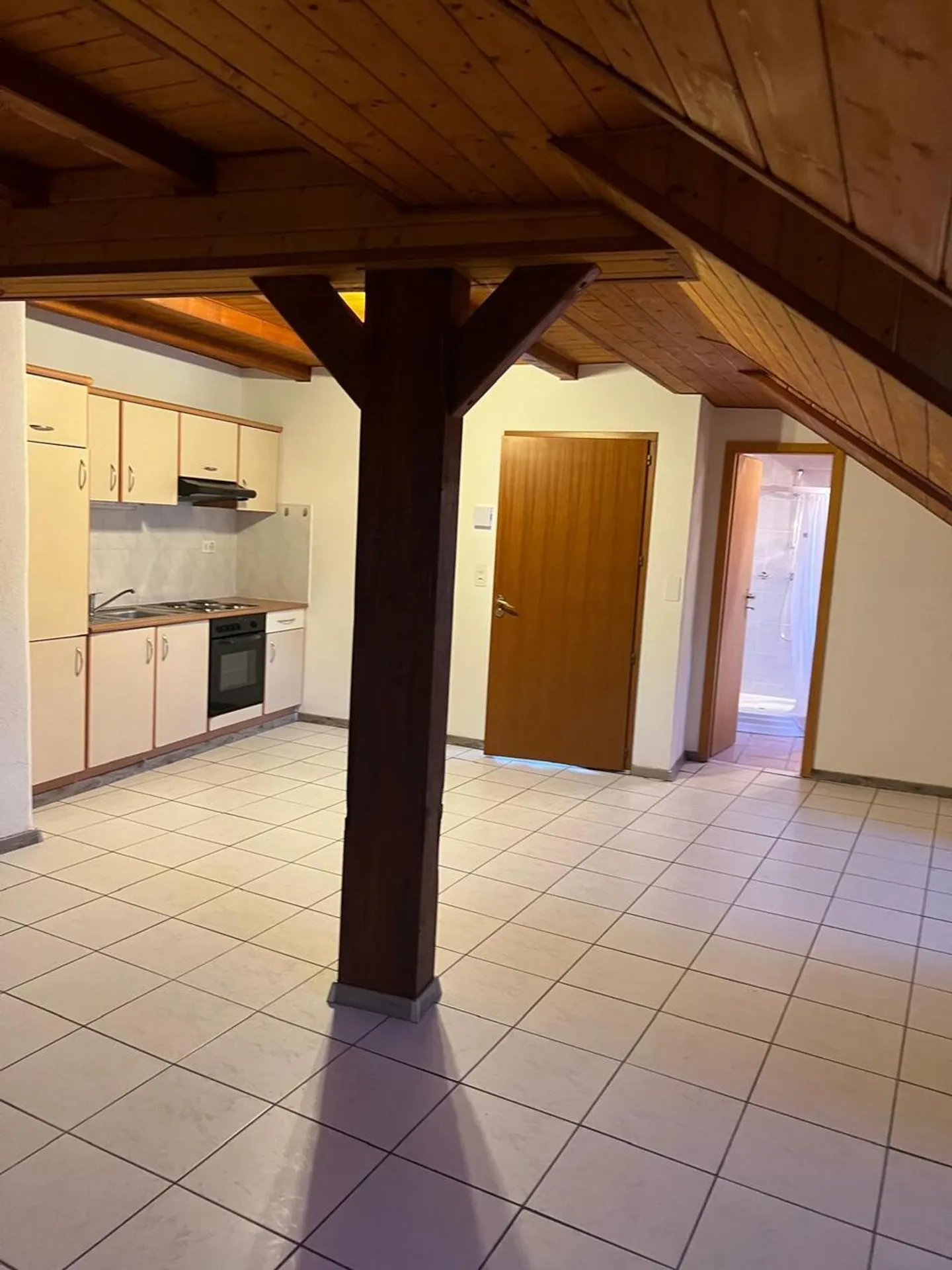 Edificio di rendimento nel cuore di Salvan - Foto 11 di 15