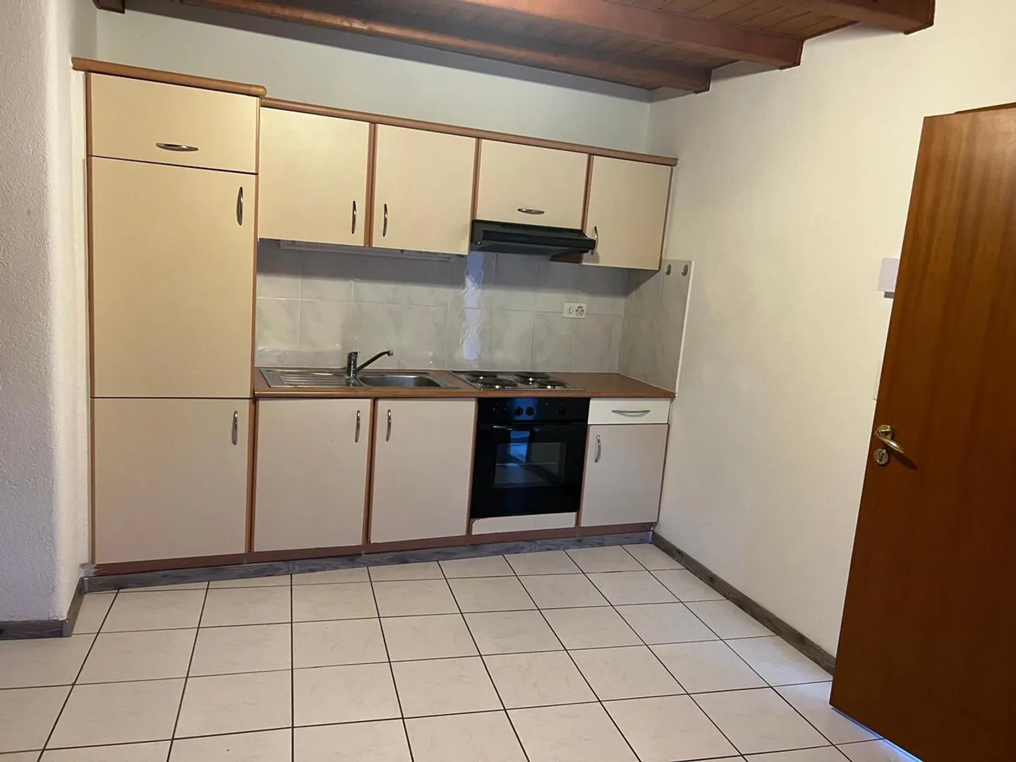 Edificio di rendimento nel cuore di Salvan - Foto 12 di 15