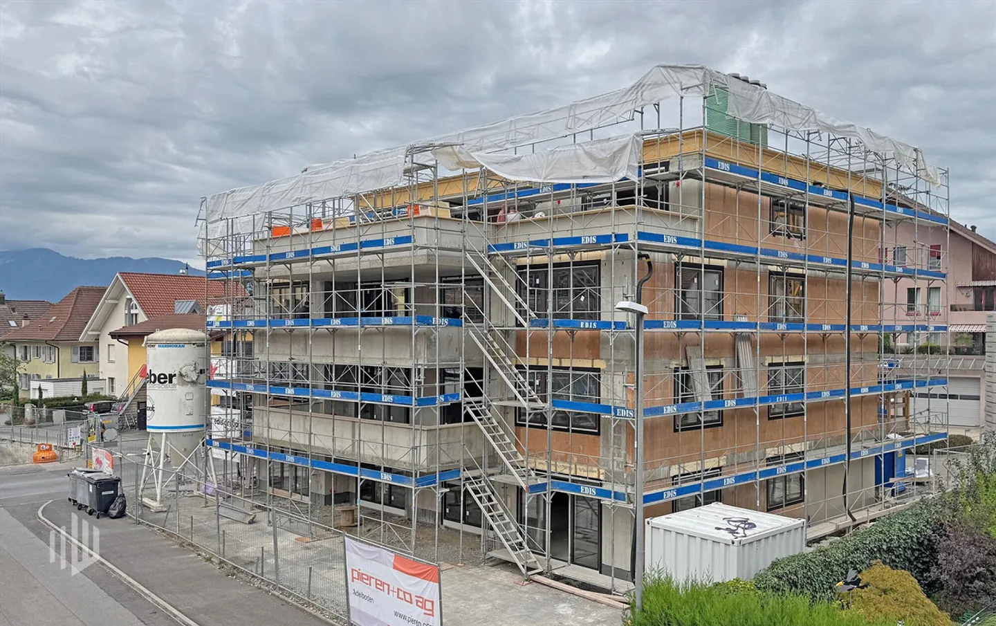 ImmoWyss - Nuovo appartamento attico di 4,5 locali in posizione centrale a Steffisburg - Foto 4 di 6