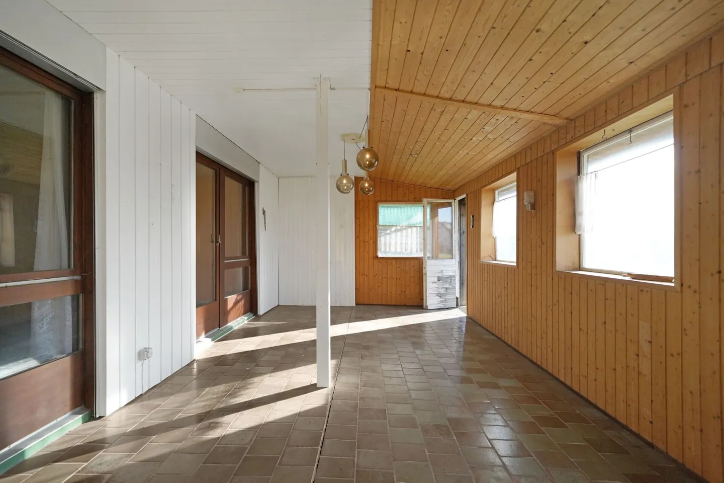 Bright, affordable single-family home in a quiet location - Photo 10 of 13