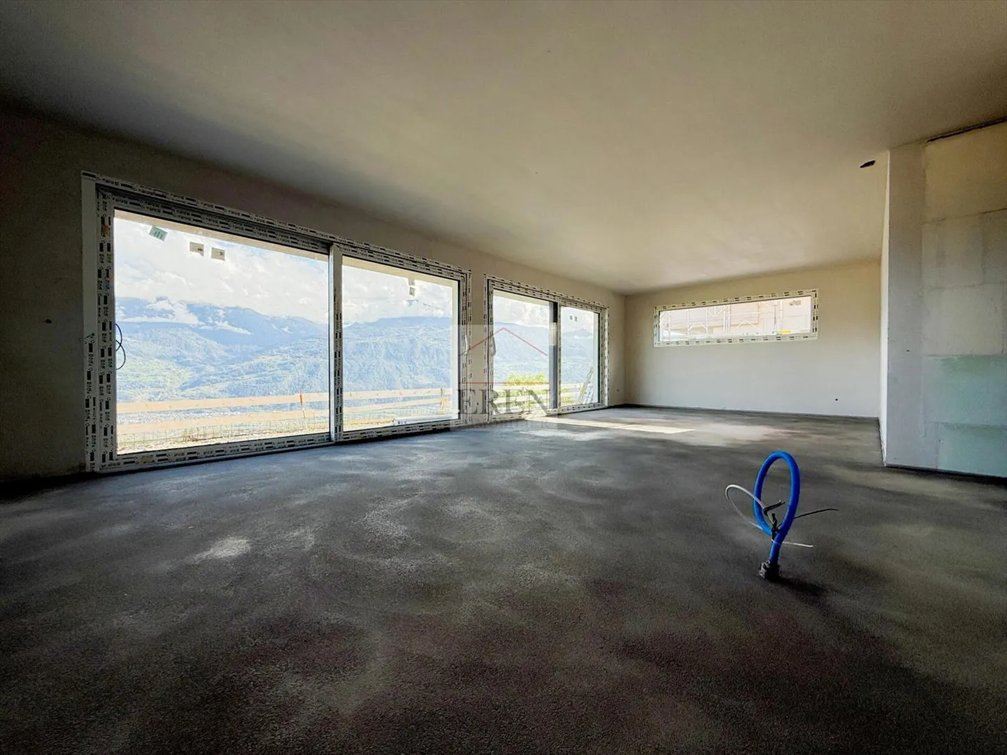 Bell'appartamento di 5,5 stanze con vista mozzafiato a Erde (Conthey) in vendita - Ultimo appartamento disponibile - Foto 5 di 13
