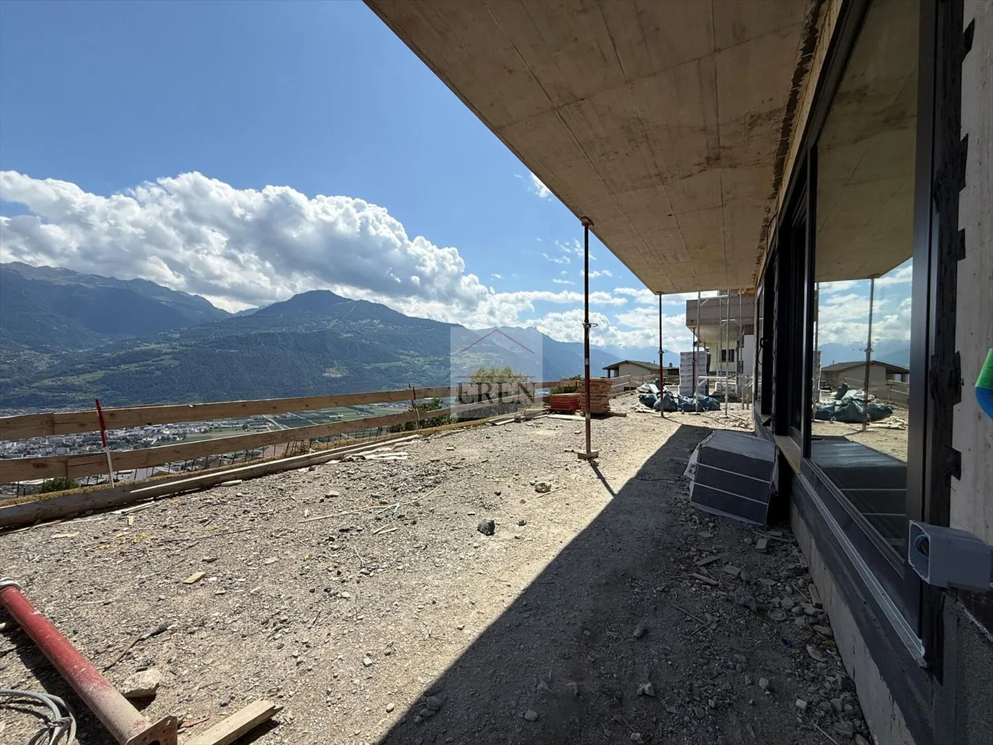 Bell'appartamento di 5,5 stanze con vista mozzafiato a Erde (Conthey) in vendita - Ultimo appartamento disponibile - Foto 3 di 13