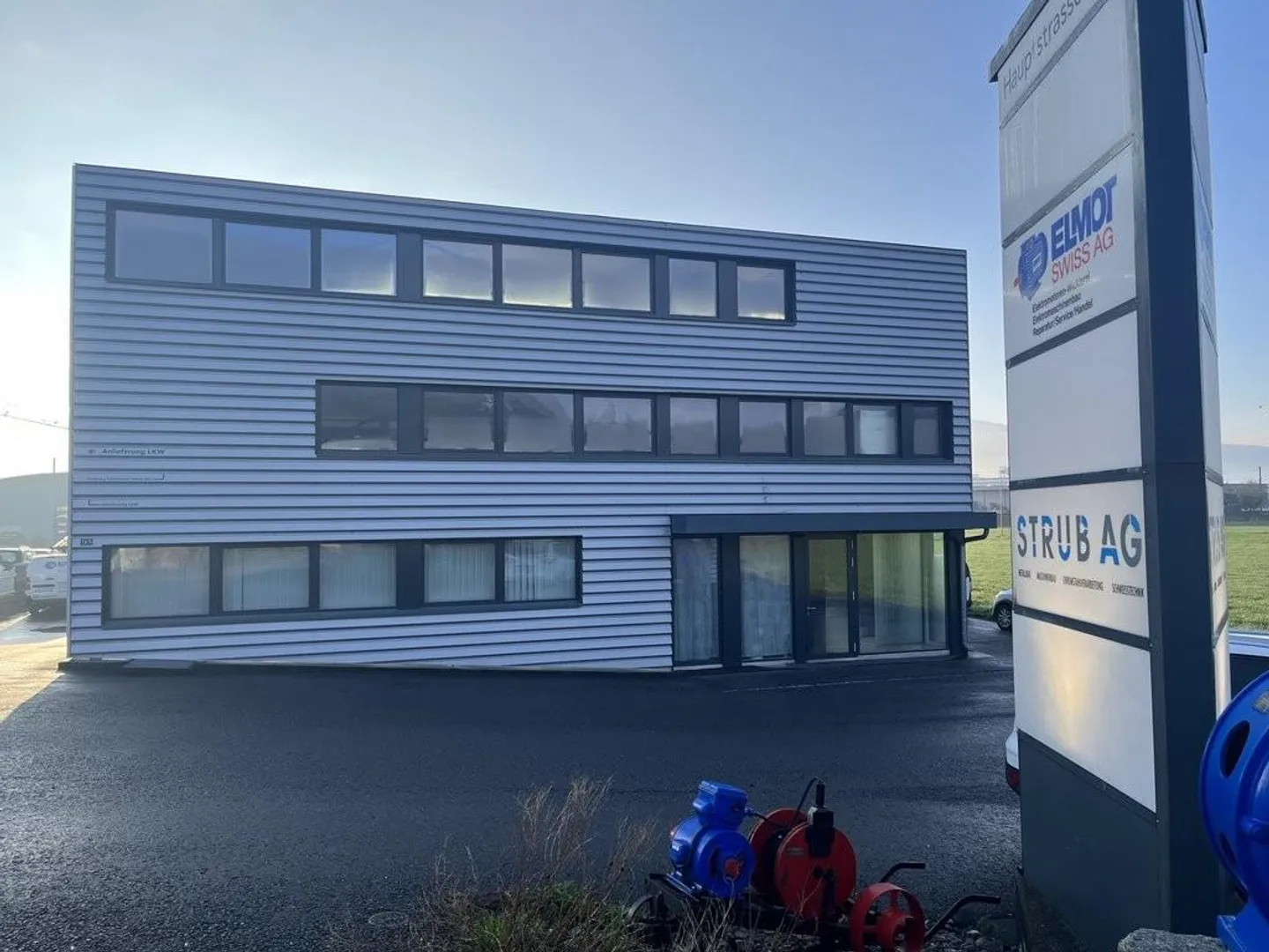 Geräumige Büroräume zu vermieten - Foto 2 von 5