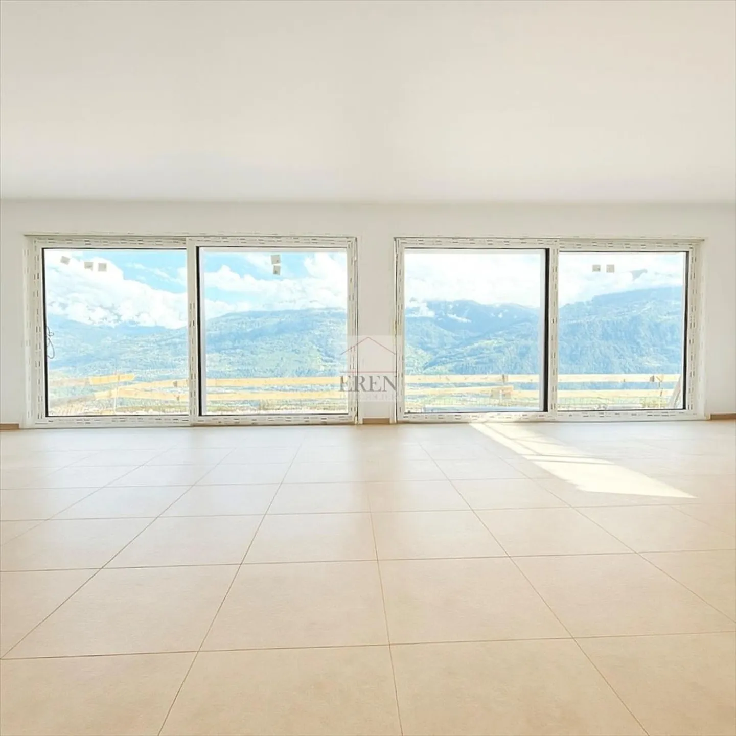Bell'appartamento di 5,5 stanze con vista mozzafiato a Erde (Conthey) in vendita - Ultimo appartamento disponibile - Foto 11 di 13
