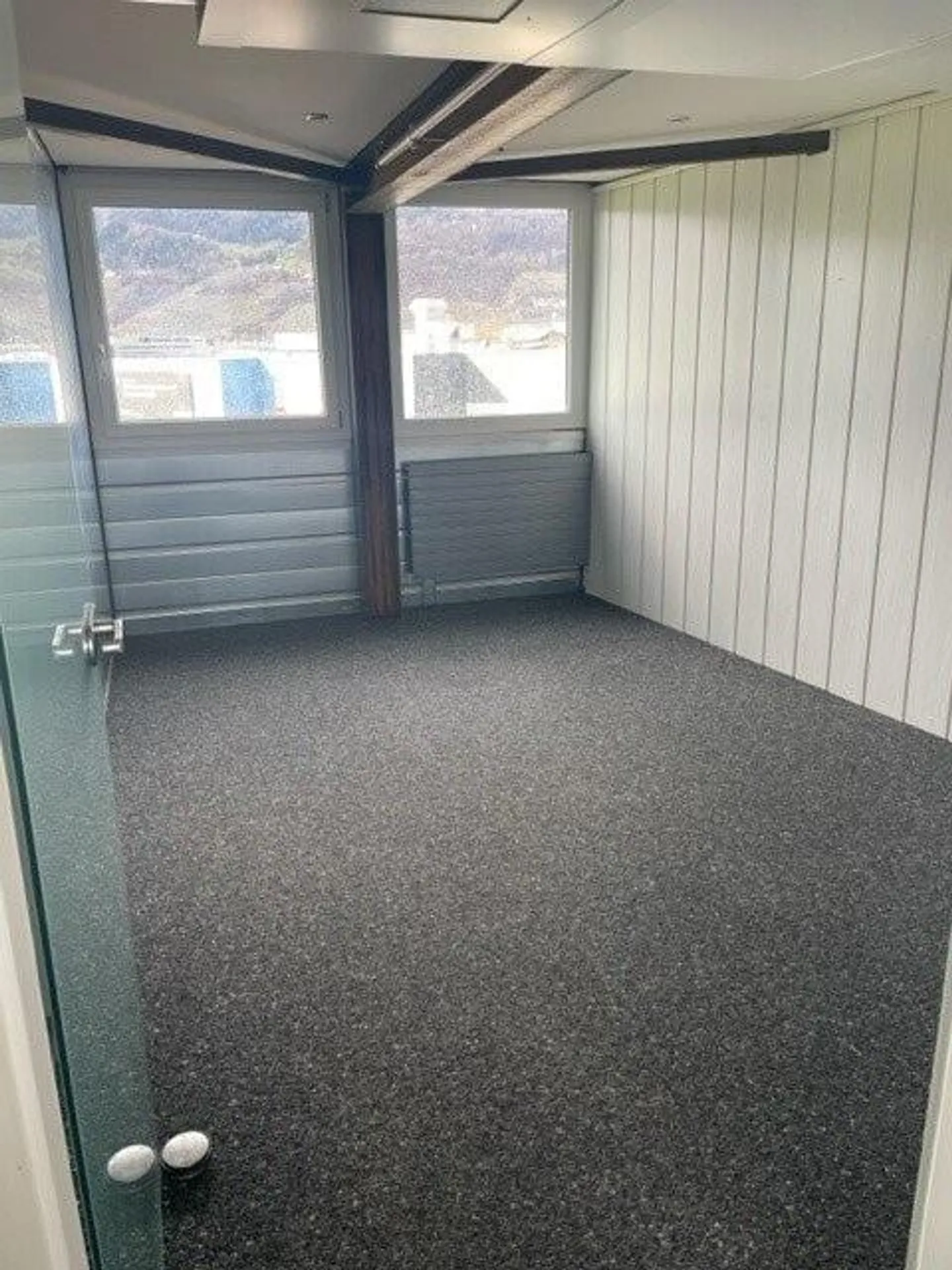 Geräumige Büroräume zu vermieten - Foto 5 von 5
