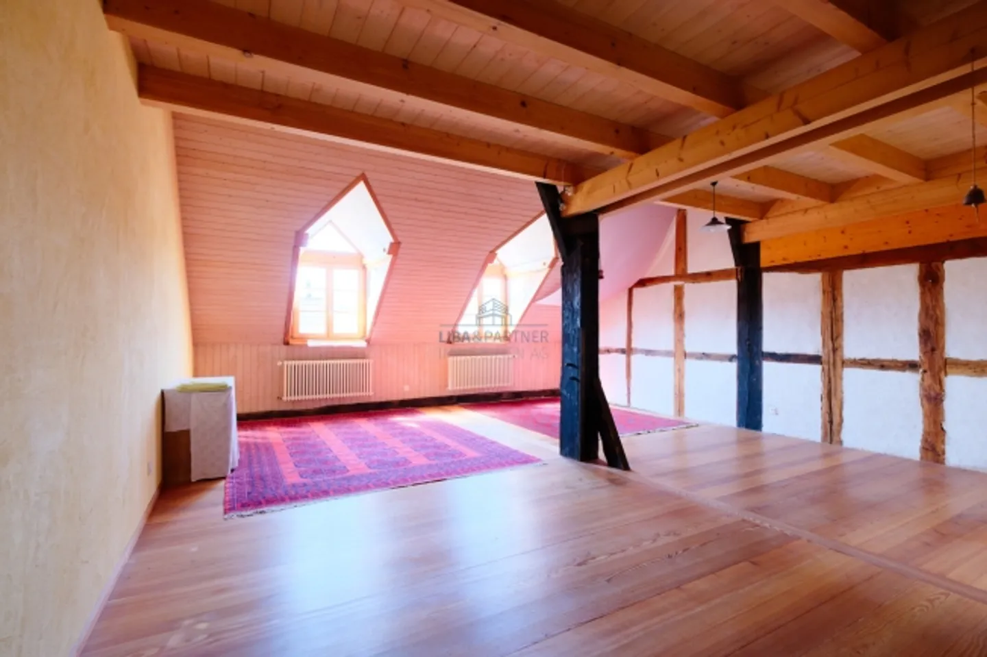 «Besonderes Zuhause verbindet Geschichte, Charakter und Wohnqualität» - Foto 11 von 13