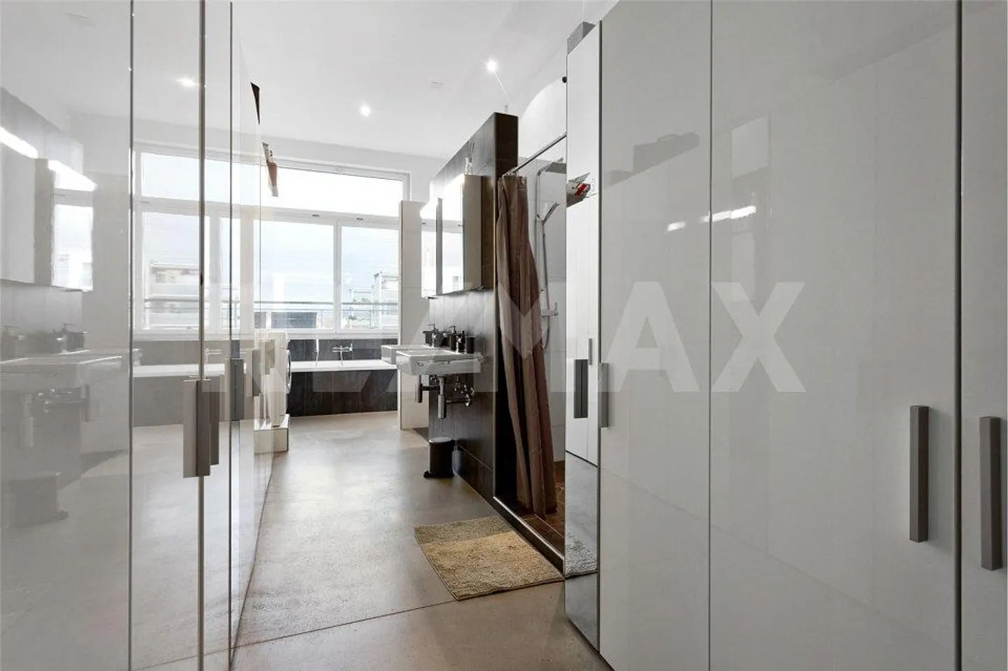 Bellissimo loft con vista sul lago - Foto 12 di 13