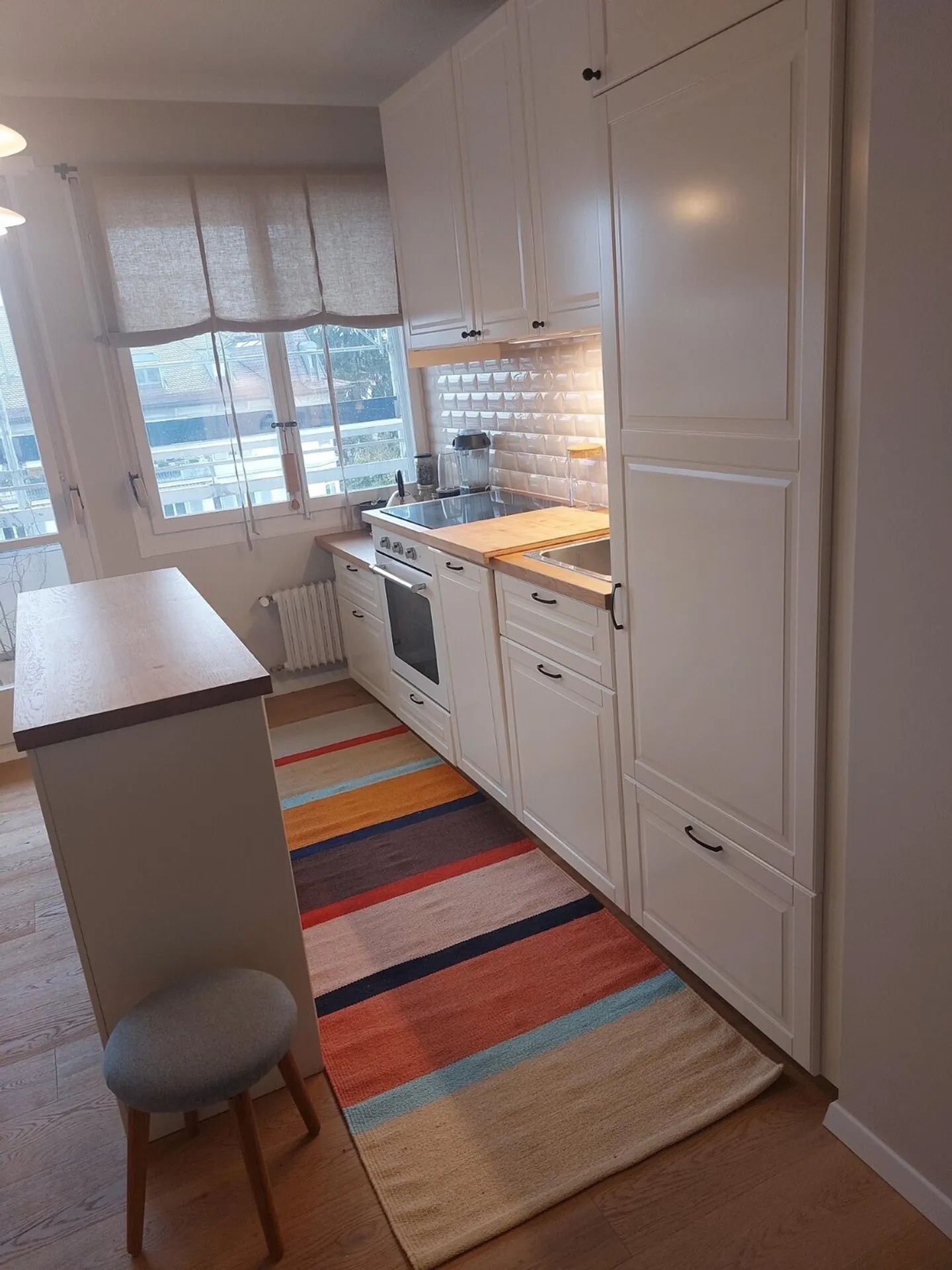 Charming Furnished Apartment - Photo 6 of 10