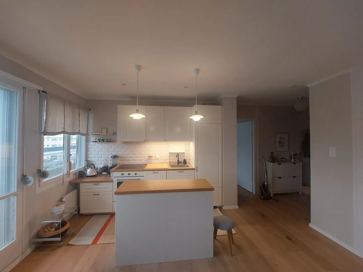Charming Furnished Apartment - Photo 5 of 10