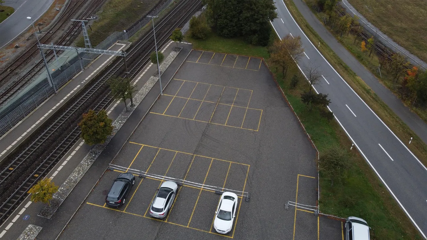 Fino a 50 posti auto all'aperto a Domat/Ems - Foto 1 di 1