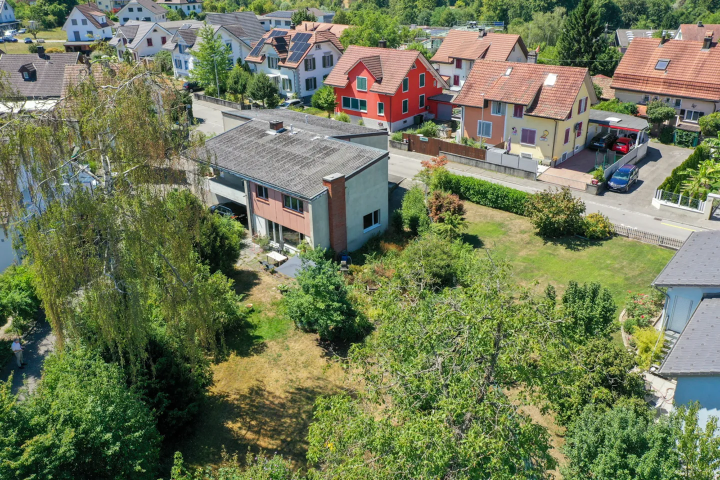 Renovationsobjekt mit Potential für Zweifamilien- oder Wohngewerbehaus - Photo 3 of 13