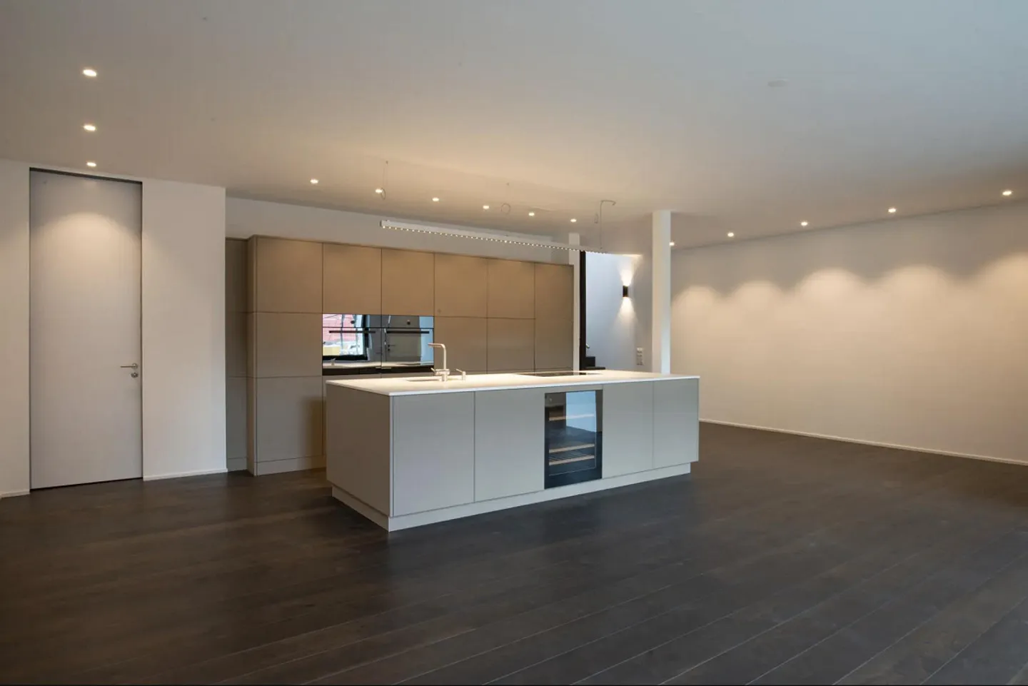 Au cœur de Zurich : Maison de ville luxueuse avec terrasse sur le toit - Photo 1 sur 11