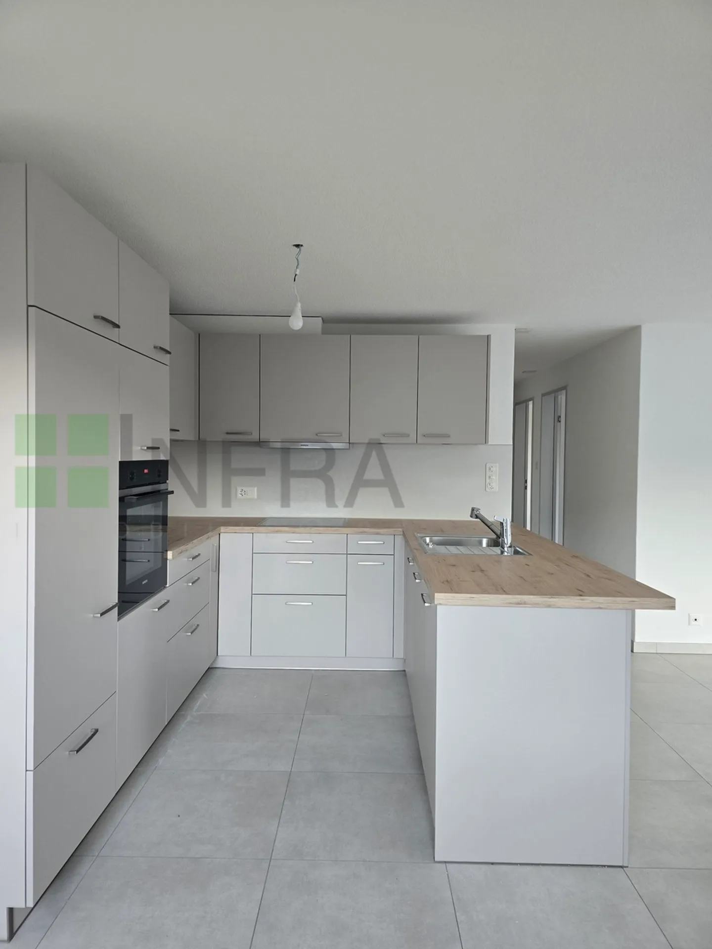 Renovierte 4,5-Zimmer-Wohnung im 2. Stock, ohne Aufzug - Foto 2 von 10