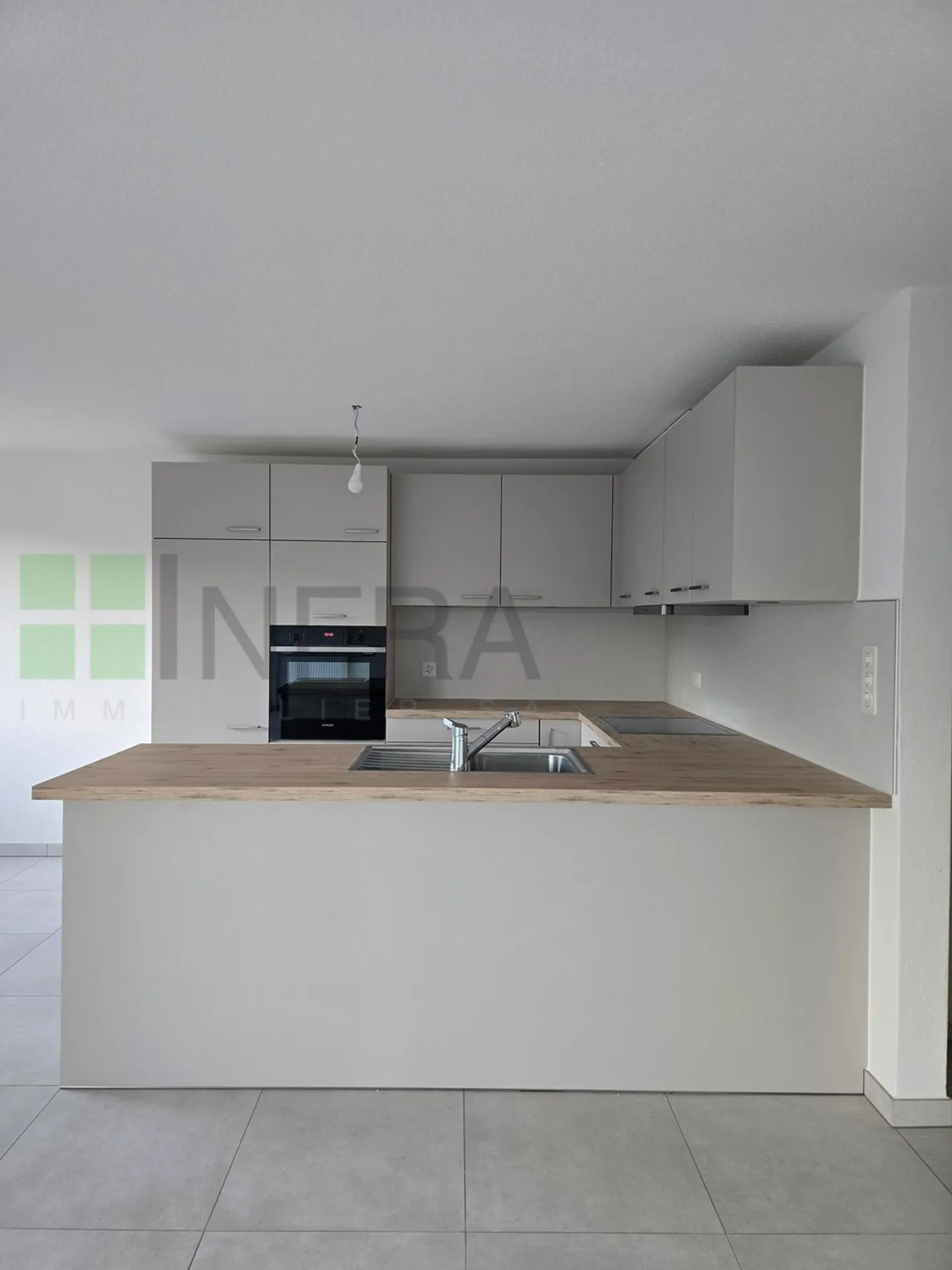 Renovierte 4,5-Zimmer-Wohnung im 2. Stock, ohne Aufzug - Foto 3 von 10