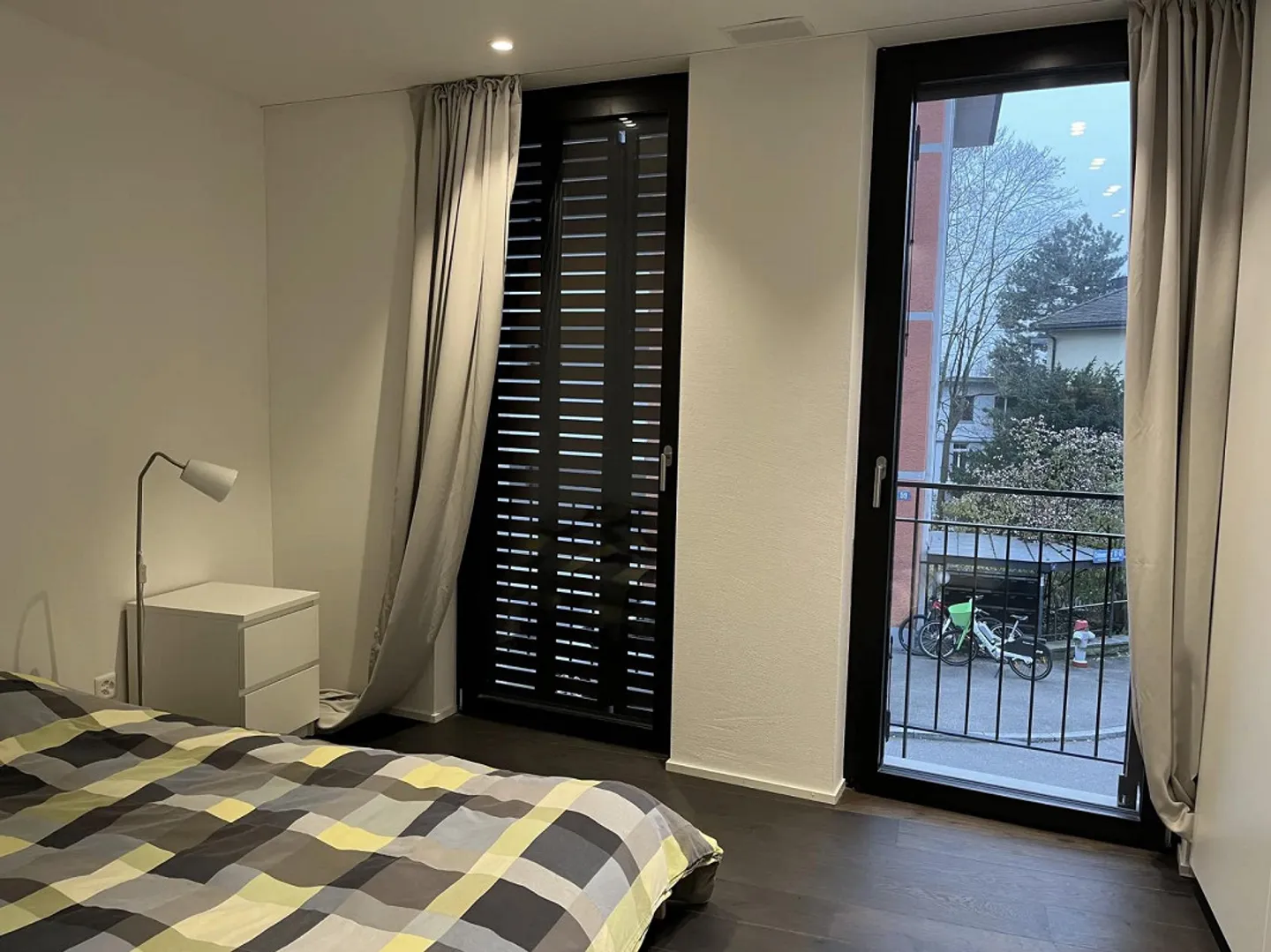 Au cœur de Zurich : Maison de ville luxueuse avec terrasse sur le toit - Photo 7 sur 11