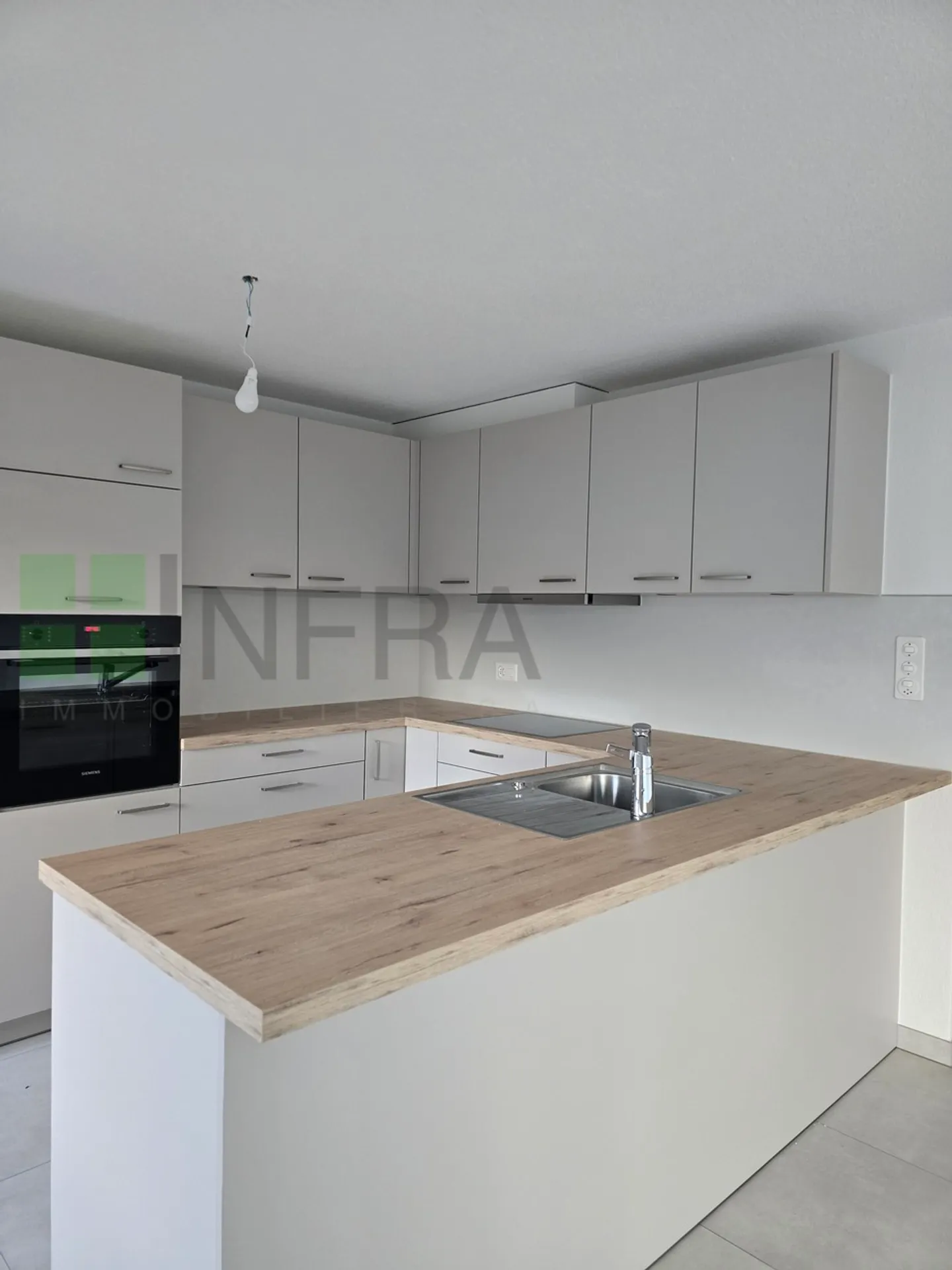 Renovierte 4,5-Zimmer-Wohnung im 2. Stock, ohne Aufzug - Foto 1 von 10