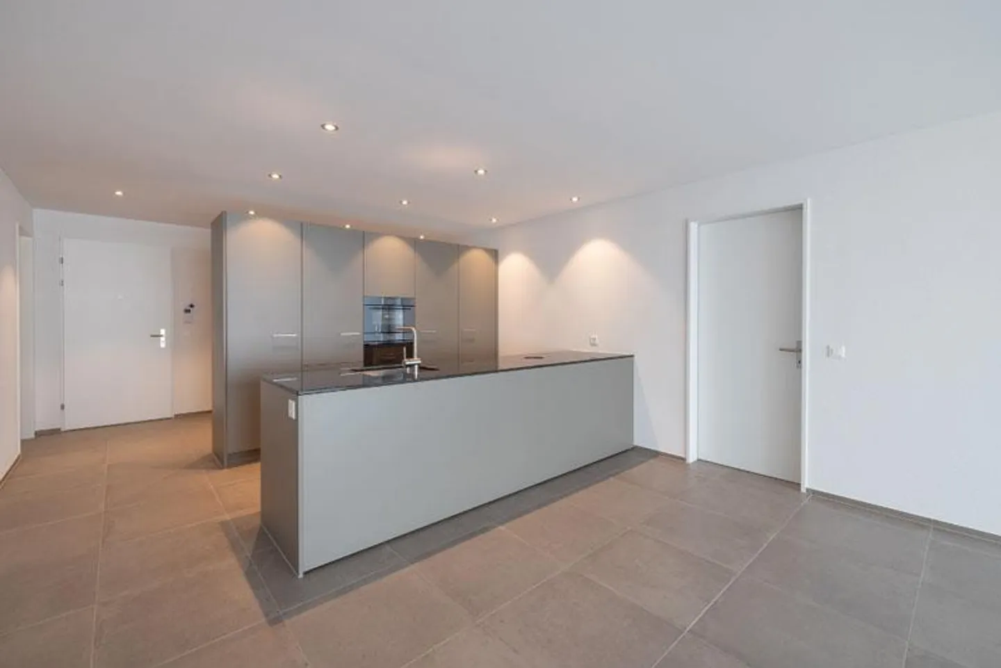 Superbe appartement de jardin avec belle vue - Photo 3 sur 9