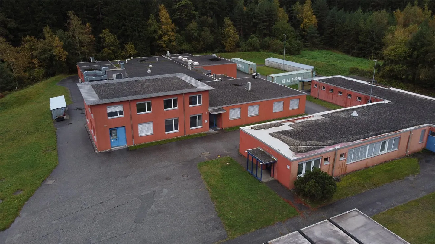 Bis zu 1'600 m2 Produktions- und Lagerräumlichkeiten in Domat/Ems - Foto 11 von 11