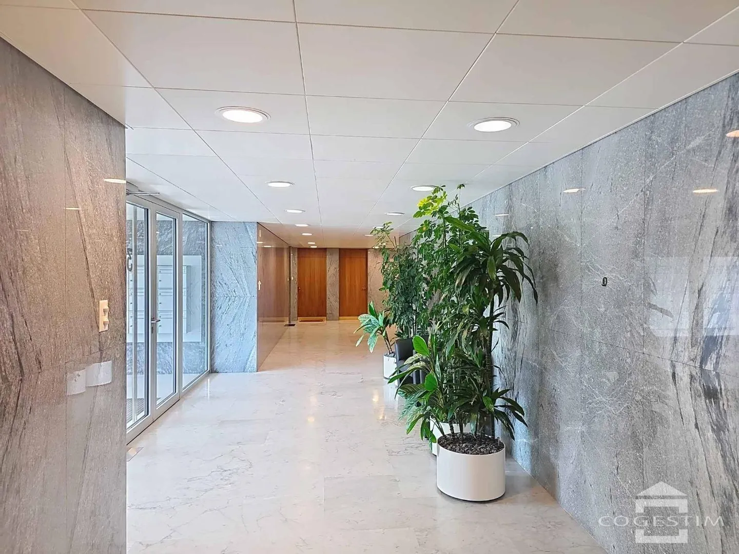 Charmante Wohnung mit Seeblick - Foto 2 von 13