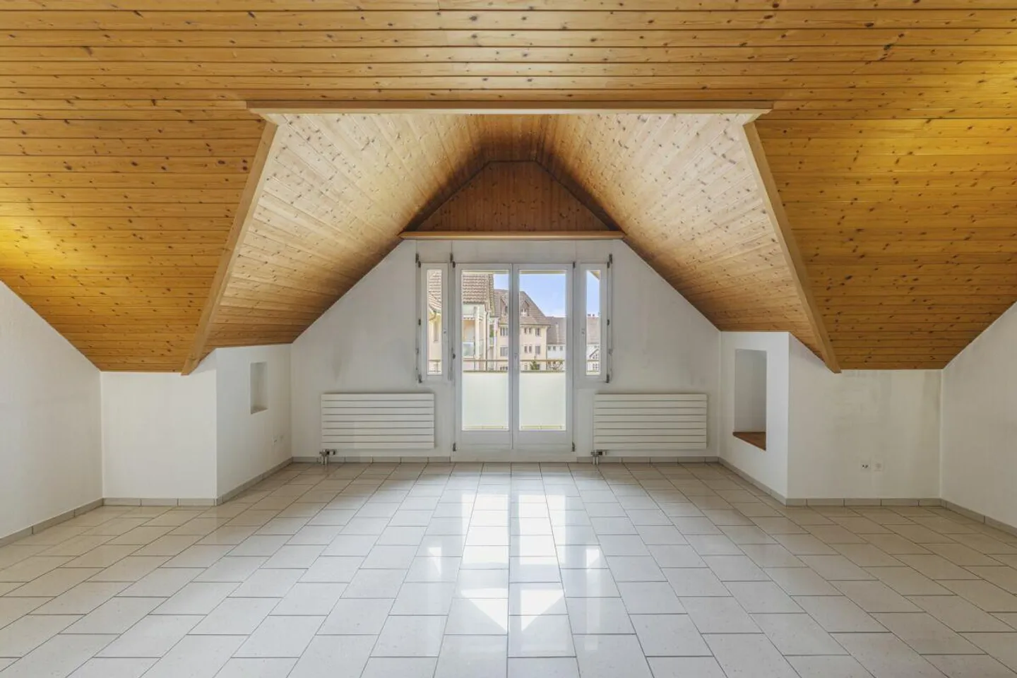 Charming Gem in Popular Residential Area of Herblingen - Photo 6 of 25