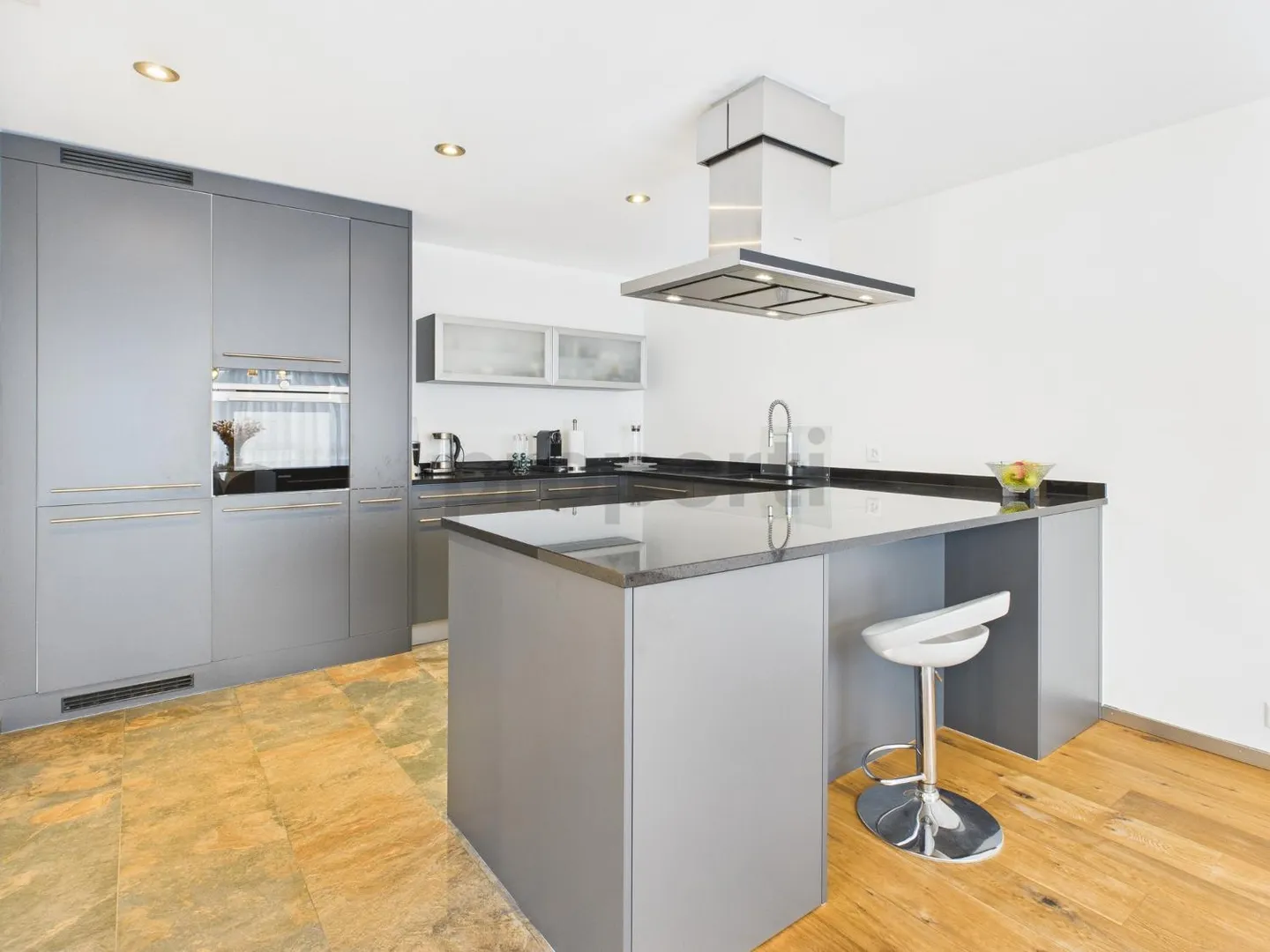 Spacious 5.5-room apartment in a quiet location in Grenchen - Photo 4 of 12