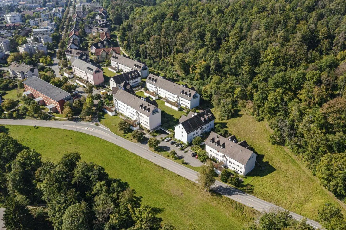 Charming Gem in Popular Residential Area of Herblingen - Photo 25 of 25