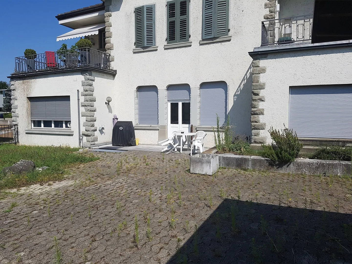 A gem with a large terrace - Photo 8 of 8