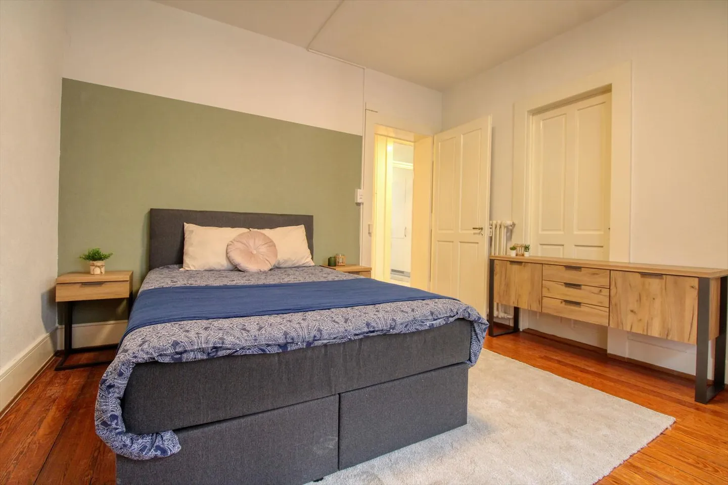 Camera 1 - Foto 1 di 15