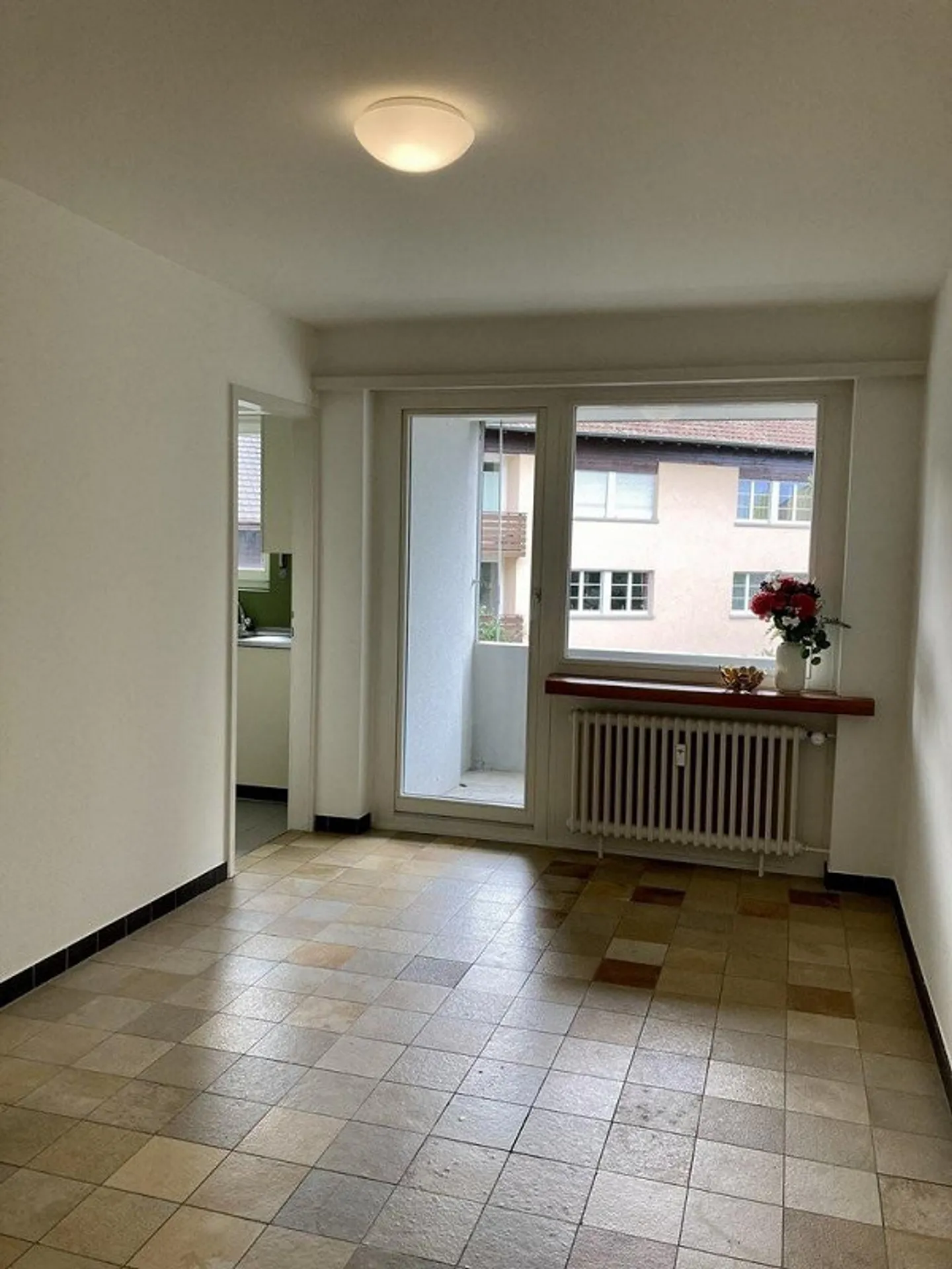 Appartamento tranquillo e bello ad Arlesheim - Foto 3 di 8