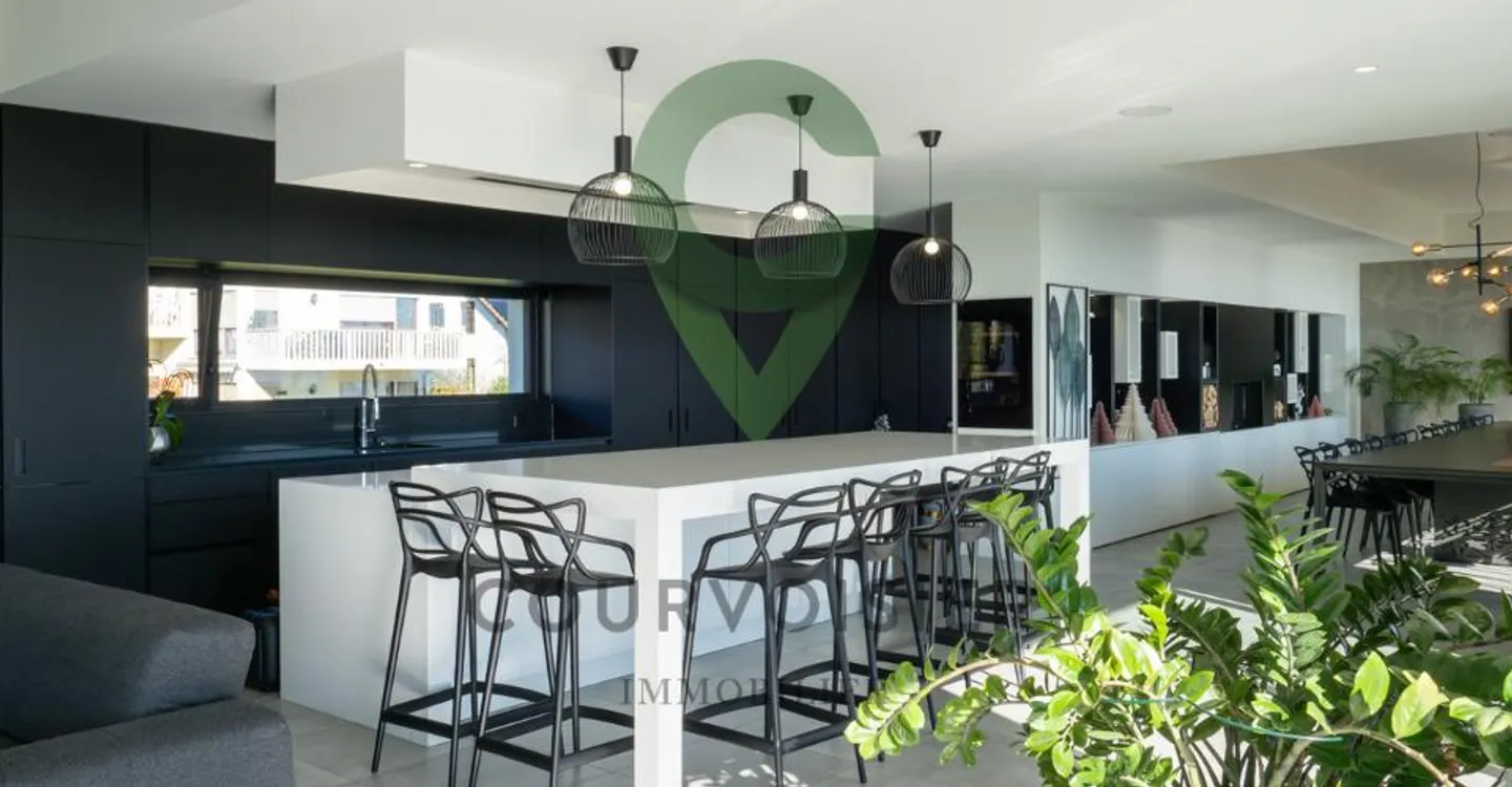 Villa contemporanea con vista lago - Foto 4 di 11