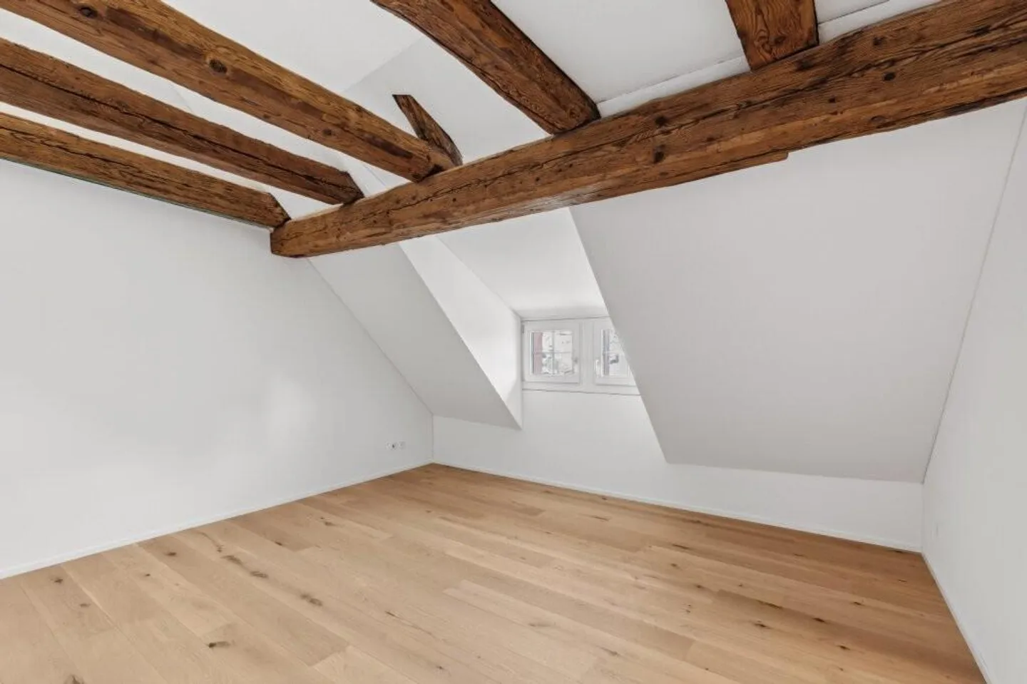 Appartamento moderno con charme d'epoca - Foto 5 di 6