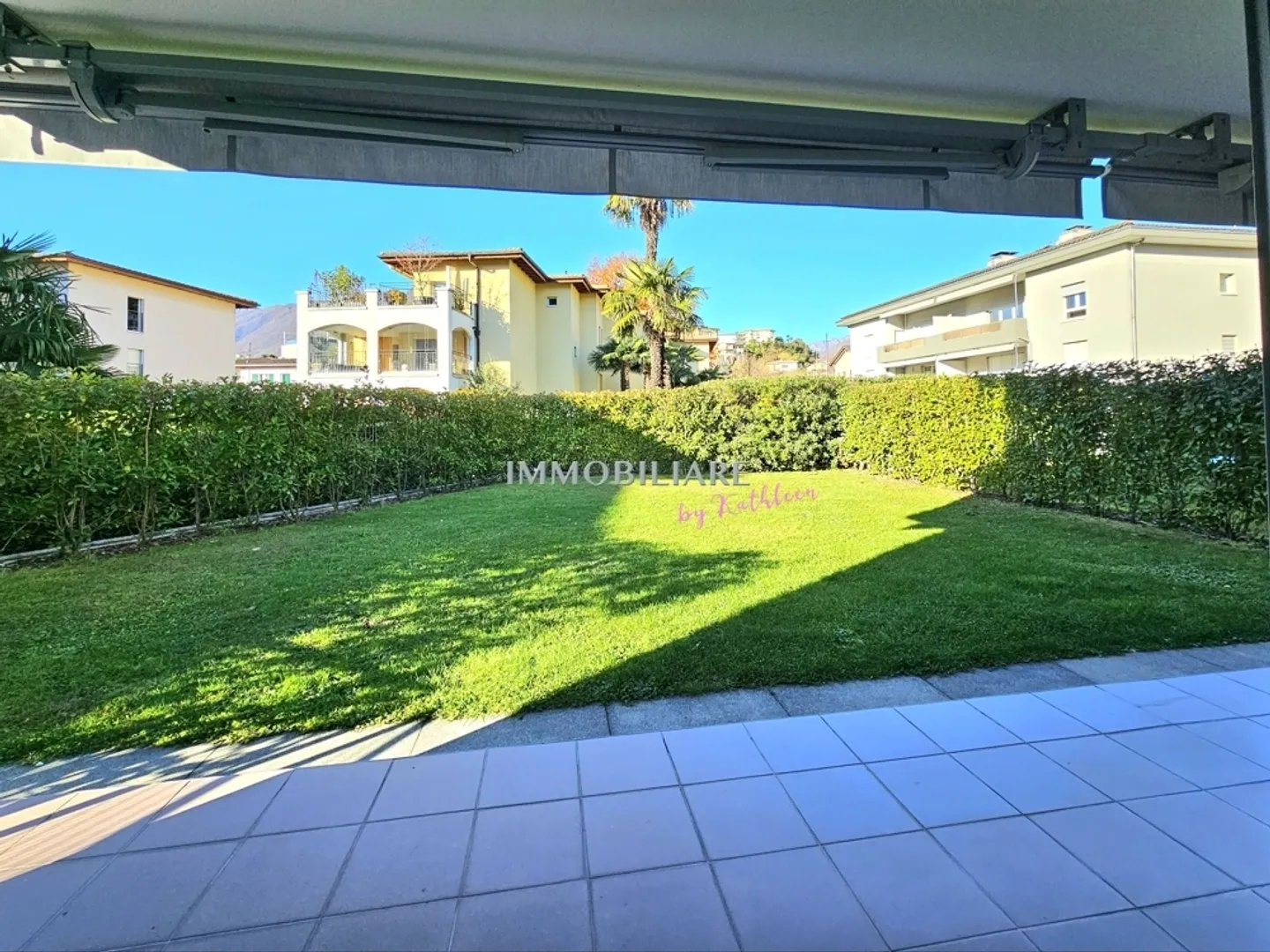 Appartamento con giardino, ristrutturato, soleggiato, tranquillo, mezzi pubblici a piedi, posto auto in garage - Foto 9 di 13