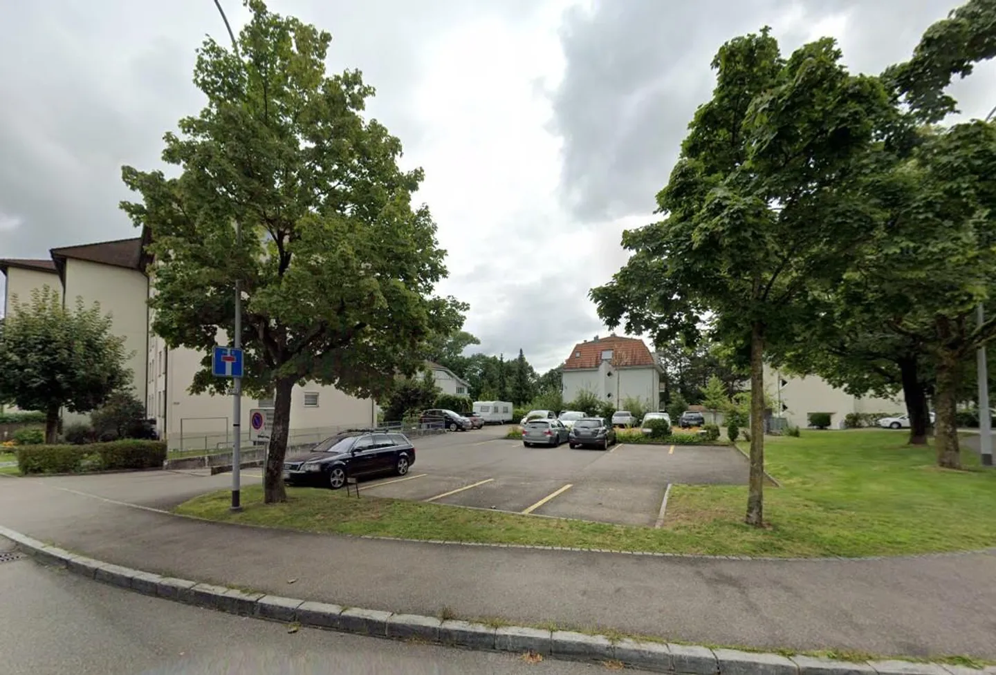 Place de parking à louer - Photo 1 sur 2