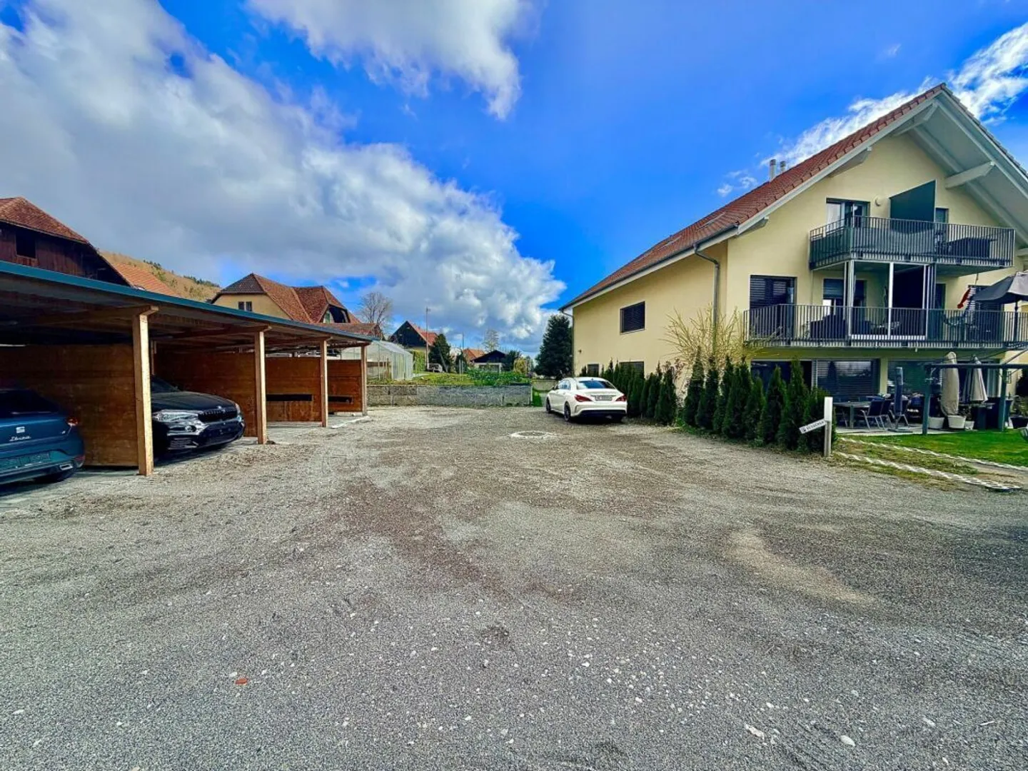 Moderne 3.5-Zimmer-Wohnung - Foto 2 von 10