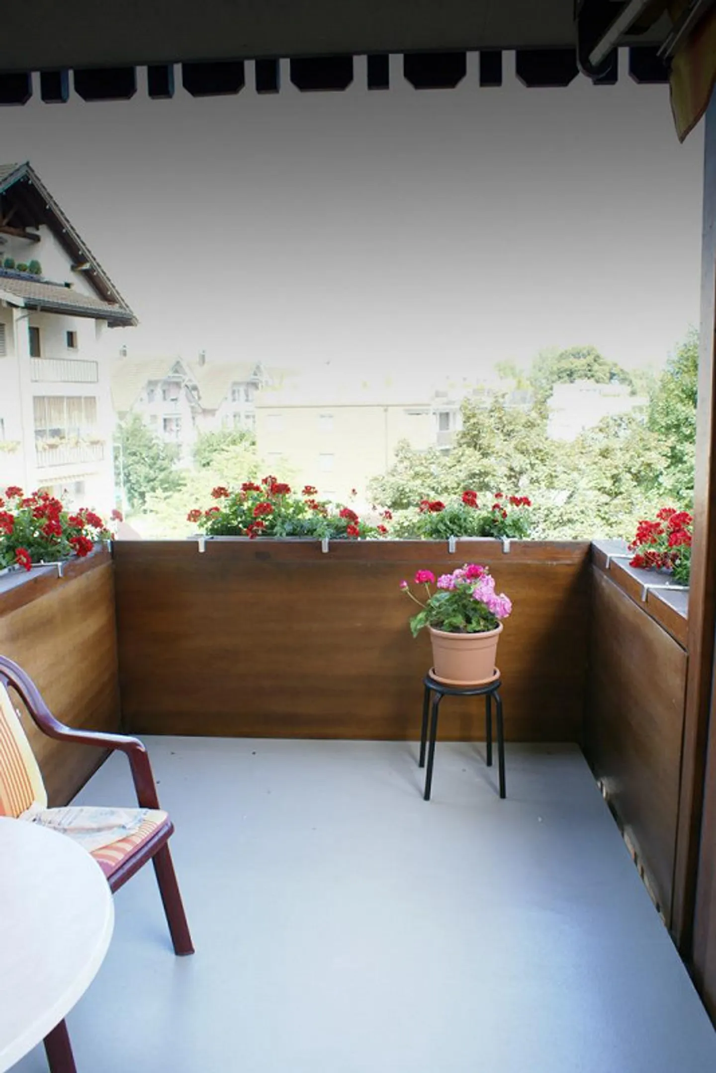 Spacious 4.5 Room Apartment with Balcony in Central Location - Photo 13 of 17