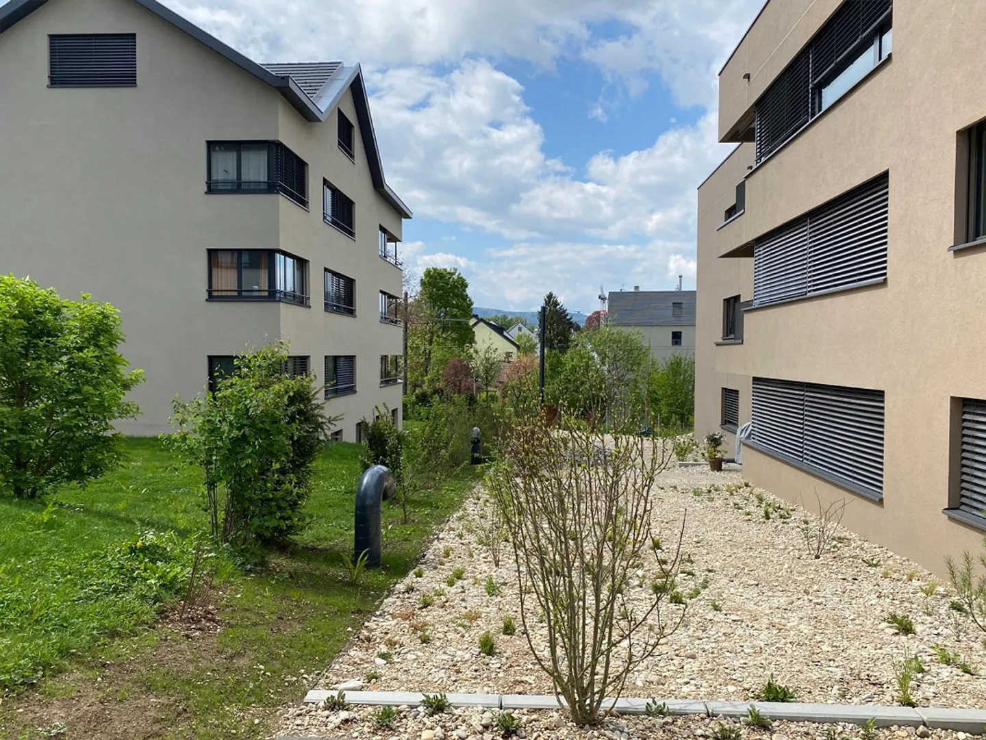 Moderne 3.5-Zimmer-Wohnung im Erdgeschoss - Foto 7 von 8