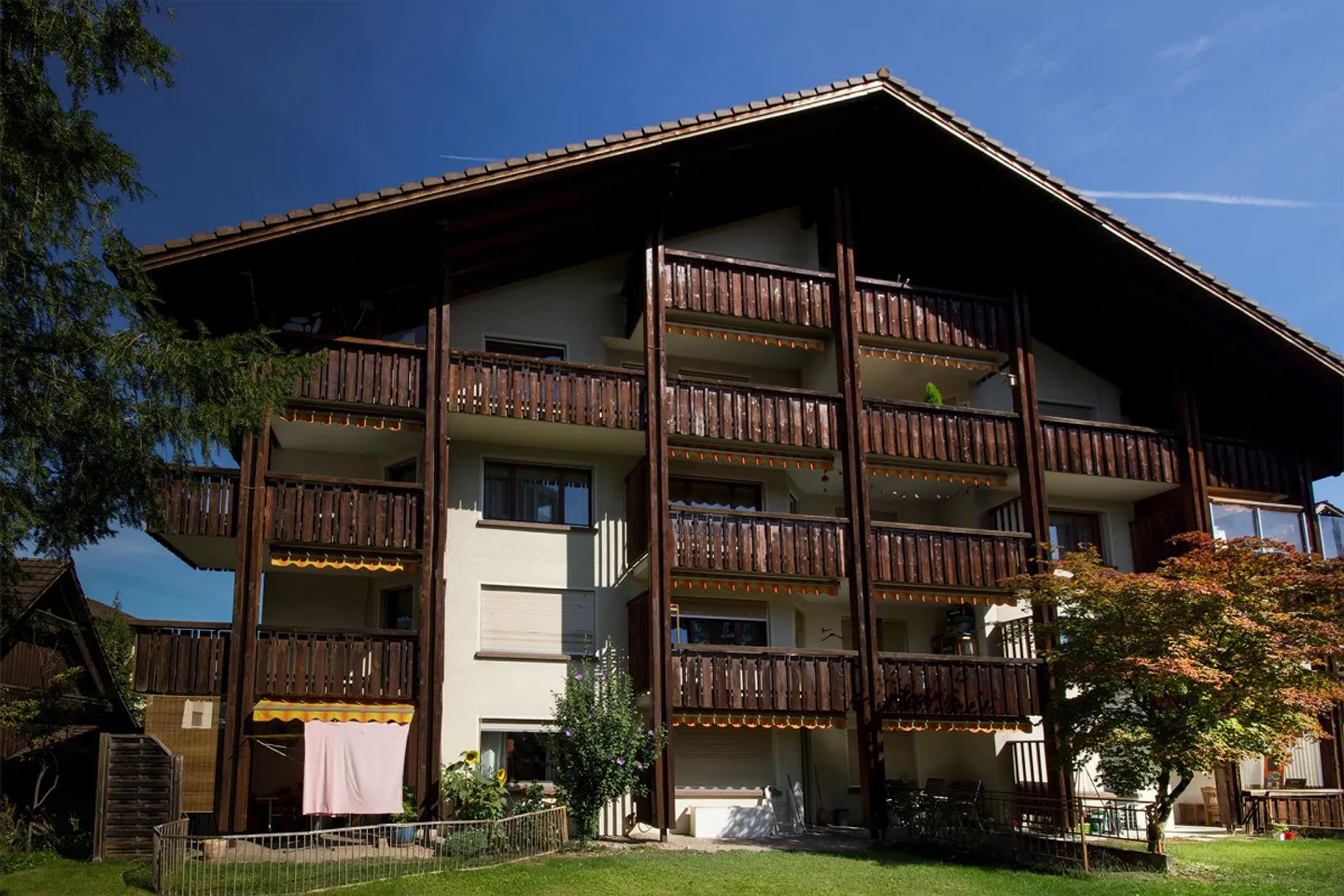 Spacious 4.5 Room Apartment with Balcony in Central Location - Photo 12 of 17